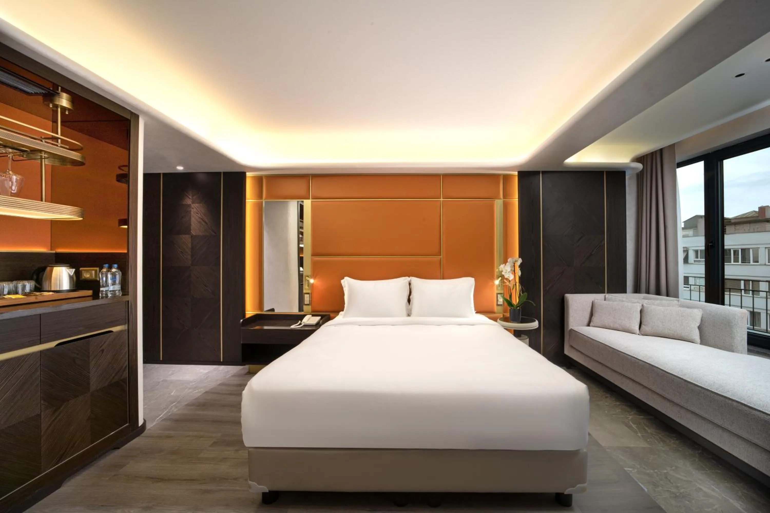 Photo of the whole room, Bed in Bentley Hotel Bosphorus - Special Class