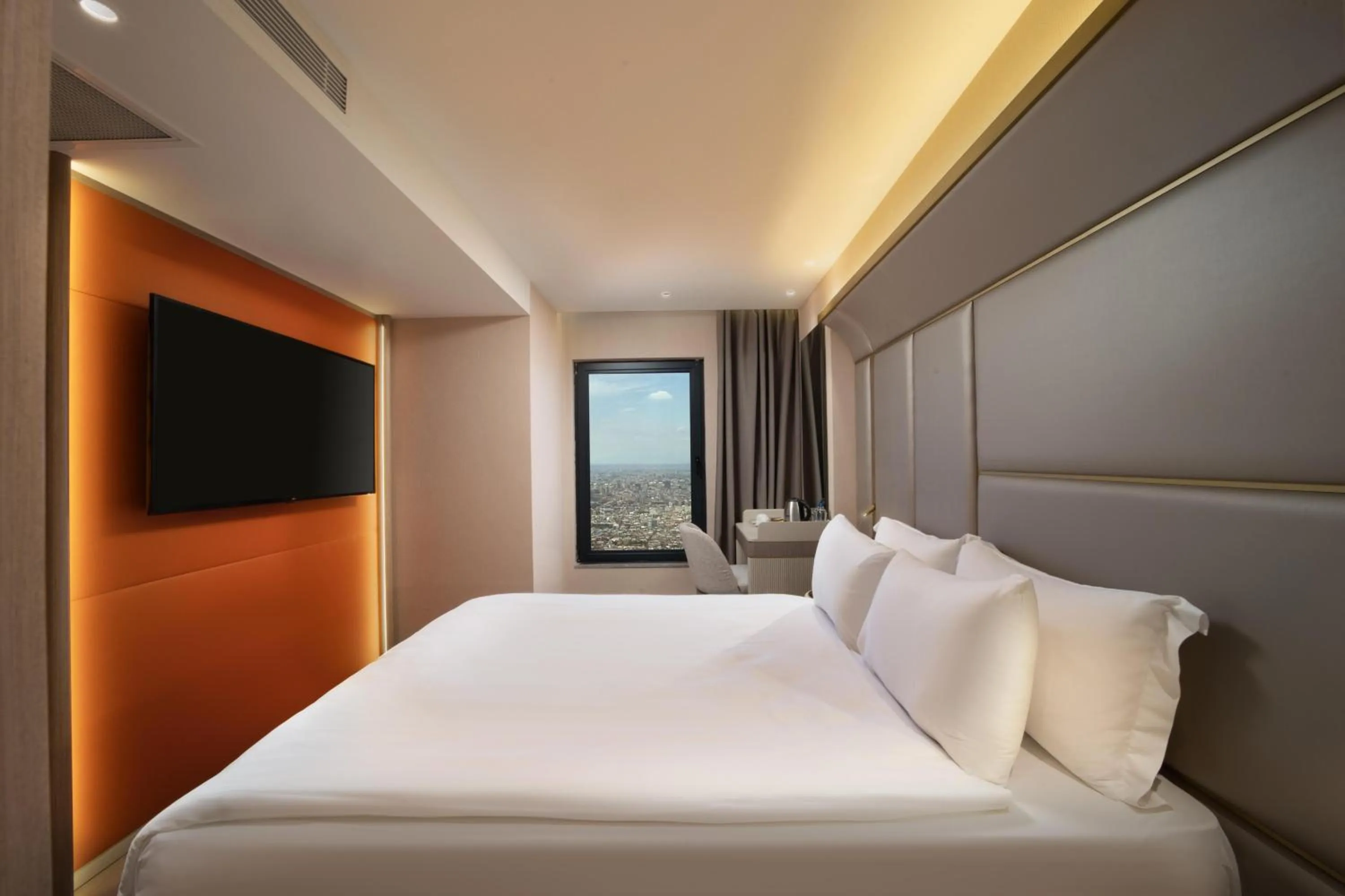 Photo of the whole room, Bed in Bentley Hotel Bosphorus - Special Class