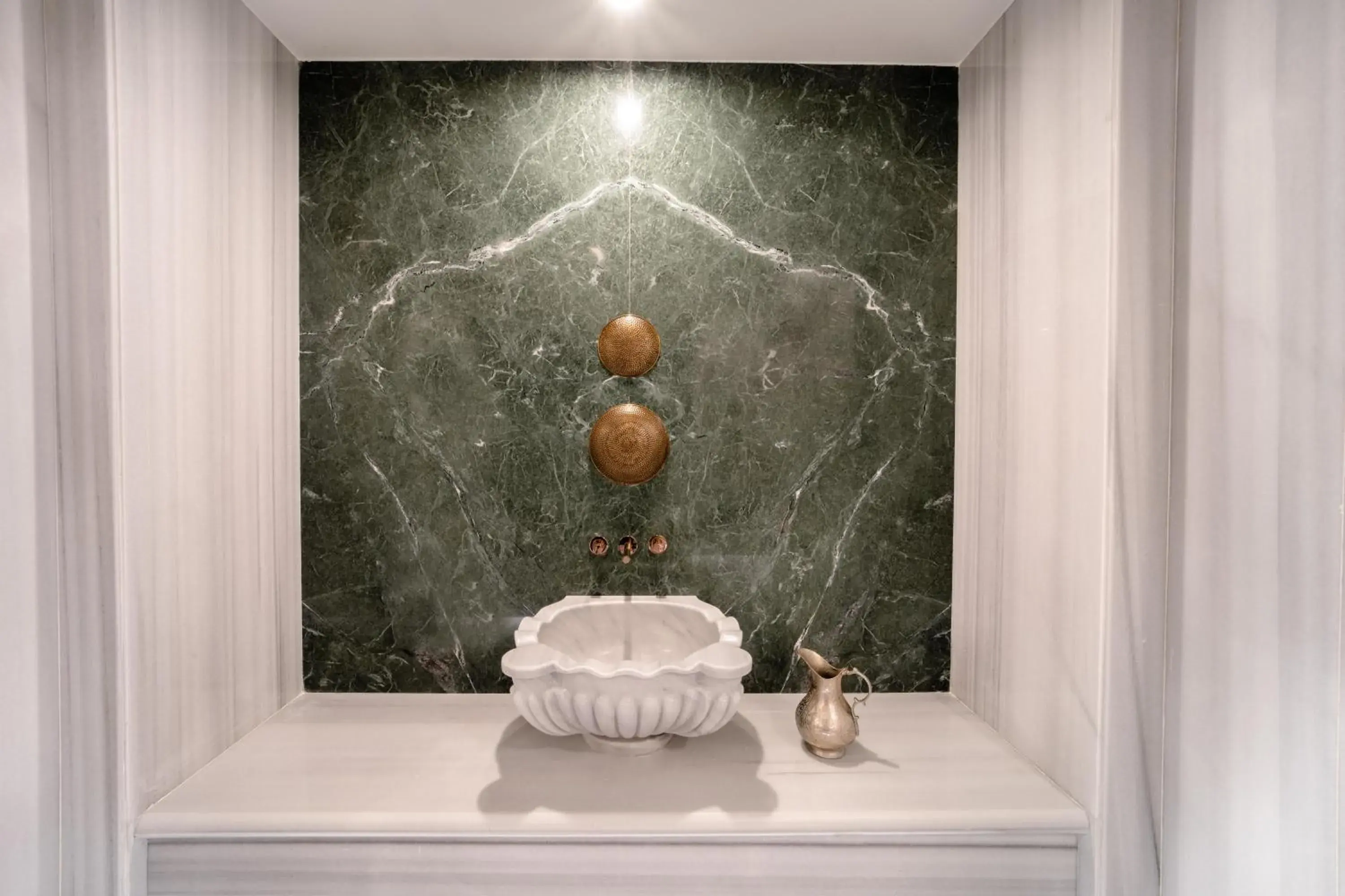 Spa and wellness centre/facilities in Bentley Hotel Bosphorus - Special Class Spa and wellness centre/facilities in Bentley Hotel Bosphorus - Special Class