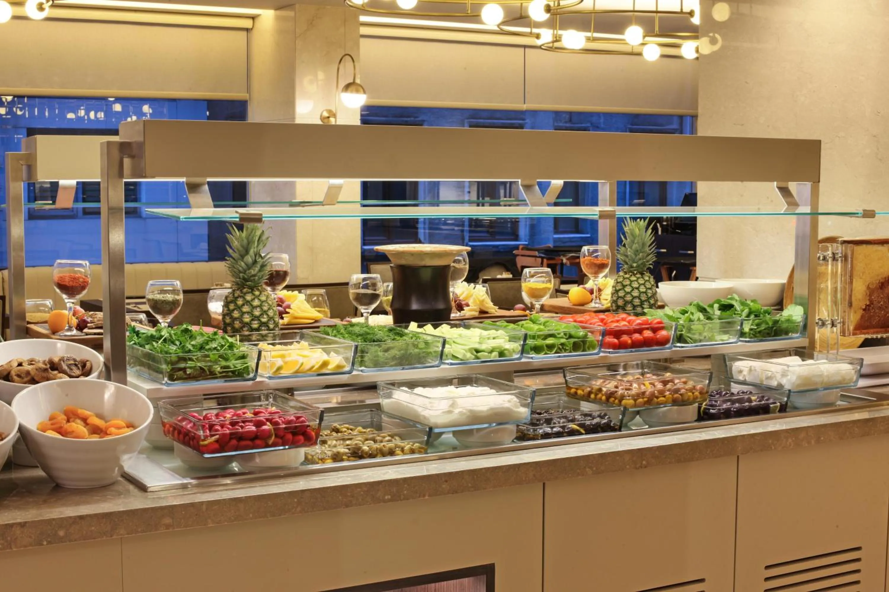 Restaurant/places to eat in Bentley Hotel Bosphorus - Special Class