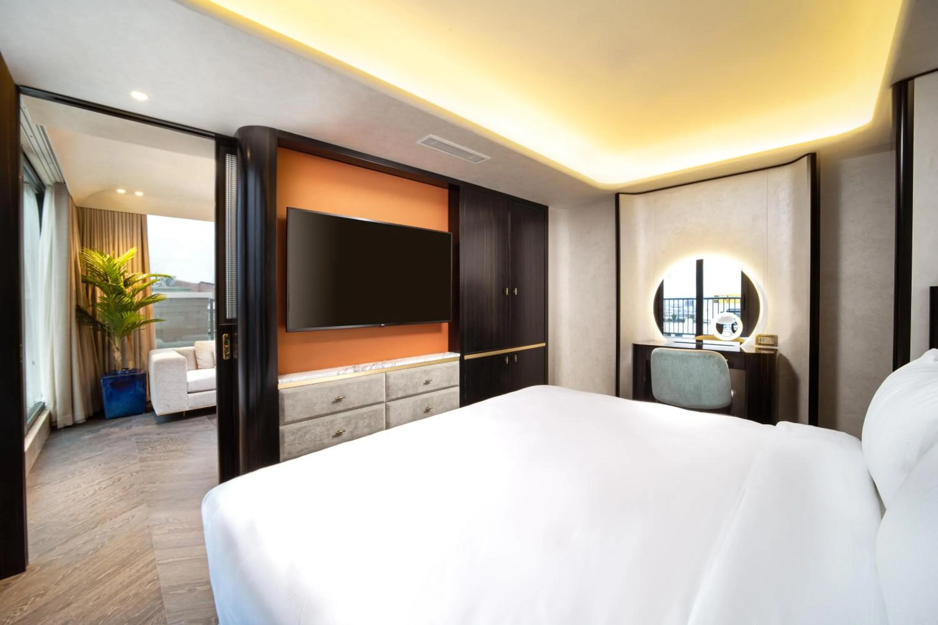 Photo of the whole room, Bed in Bentley Hotel Bosphorus - Special Class