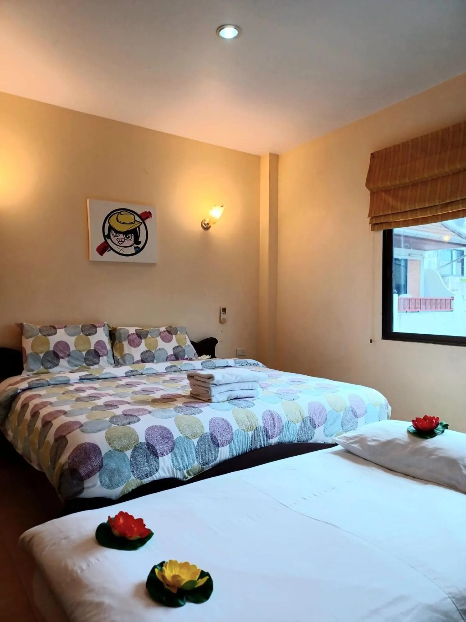 Bed in Happy Holidays Patong