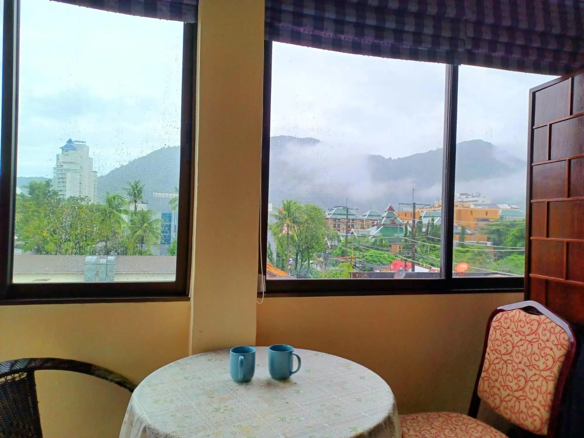 Dining area in Happy Holidays Patong