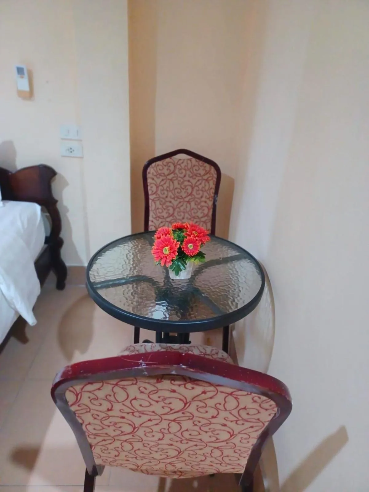 Dining area in Happy Holidays Patong