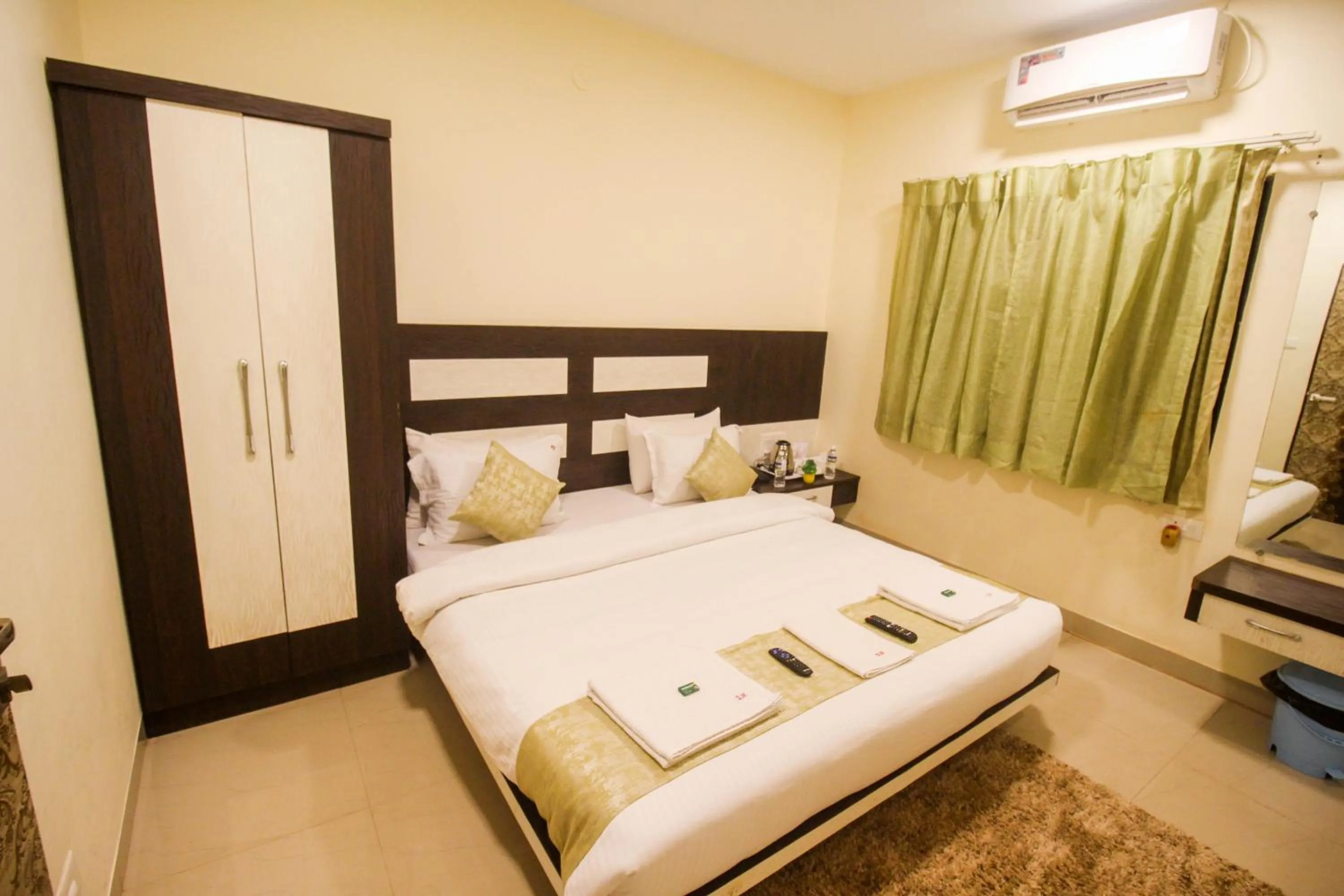Bedroom, Bed in SHARDUL HERITAGE THE RESORT
