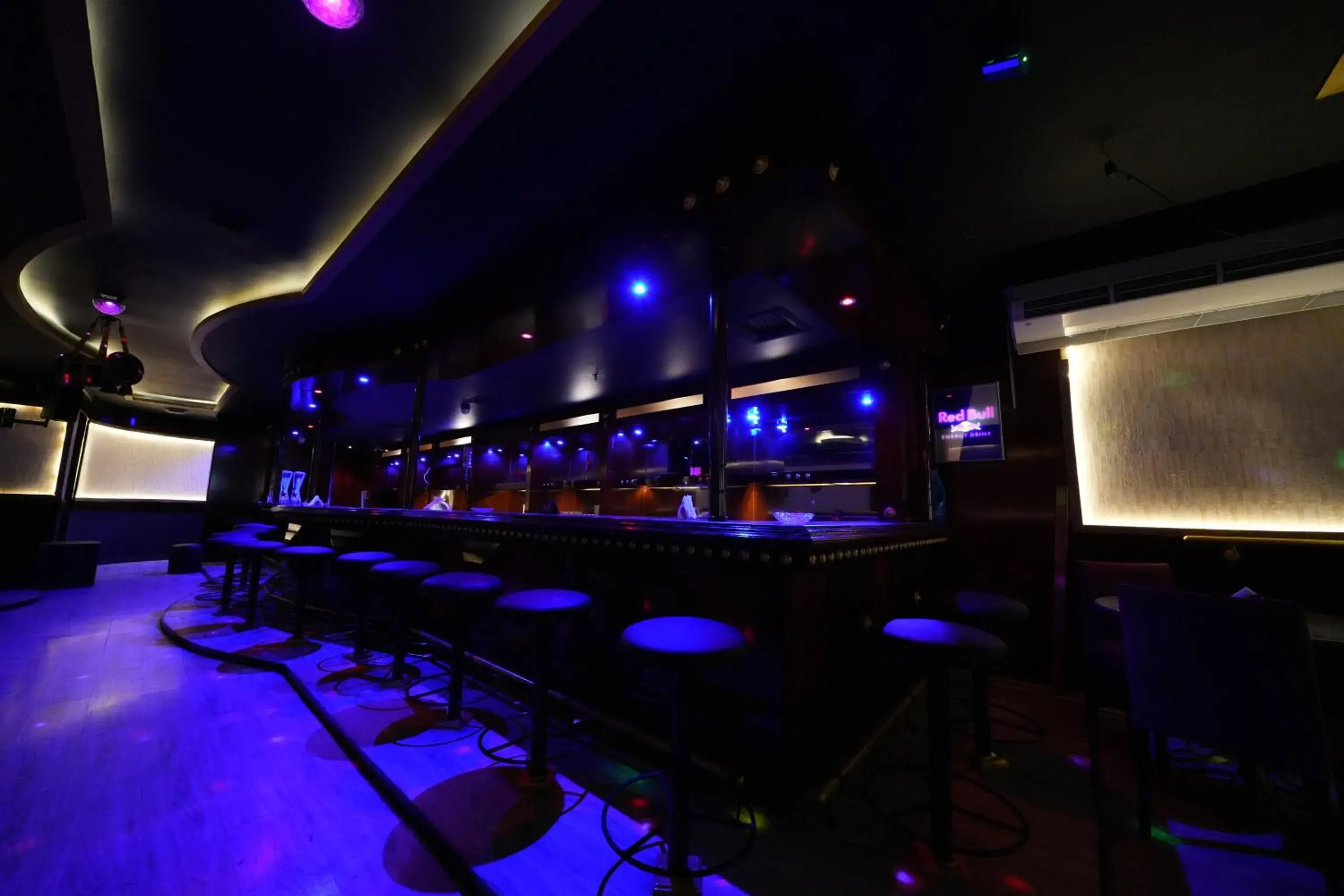 Lounge or bar in Nine Hotel Lounge or bar in Nine Hotel