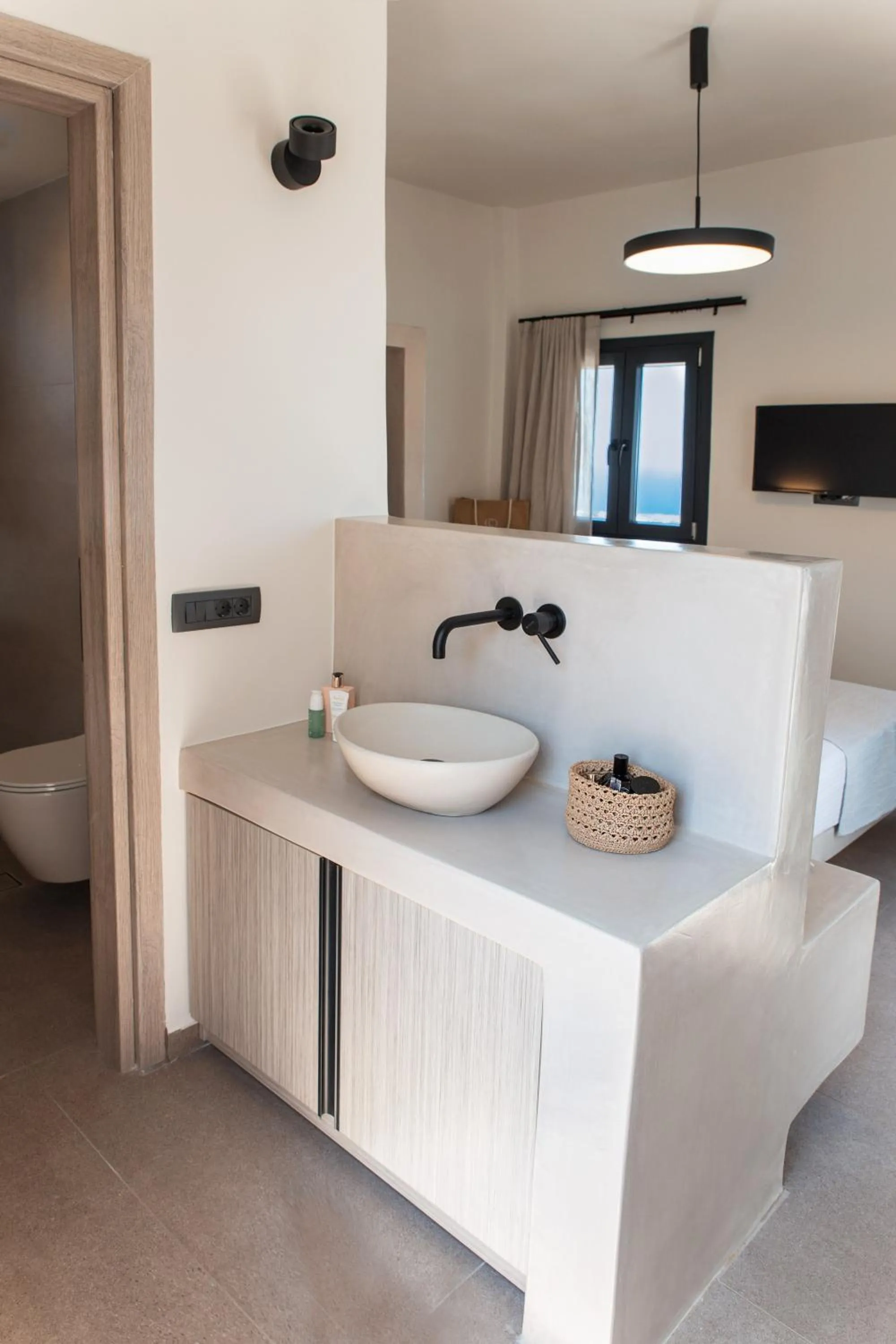 room service in North Wind Luxury Suites