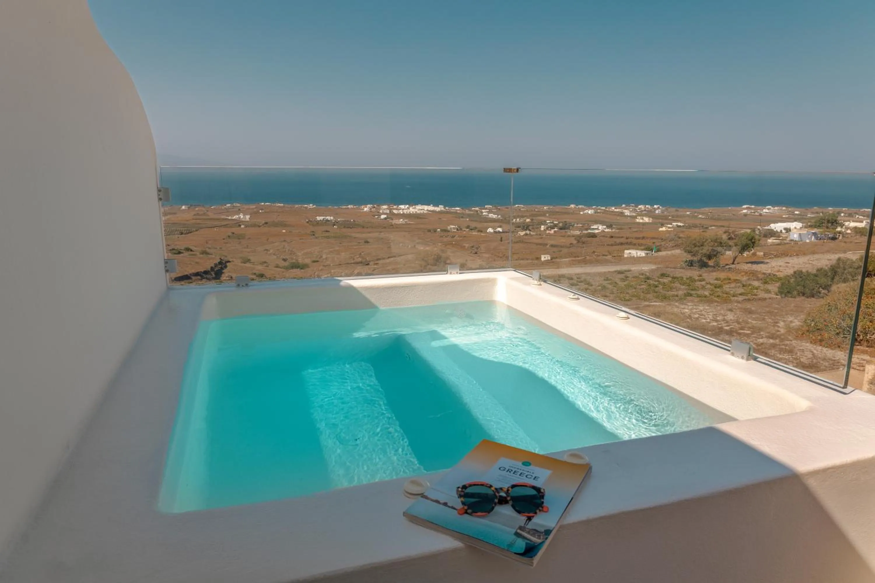 Hot Tub in North Wind Luxury Suites
