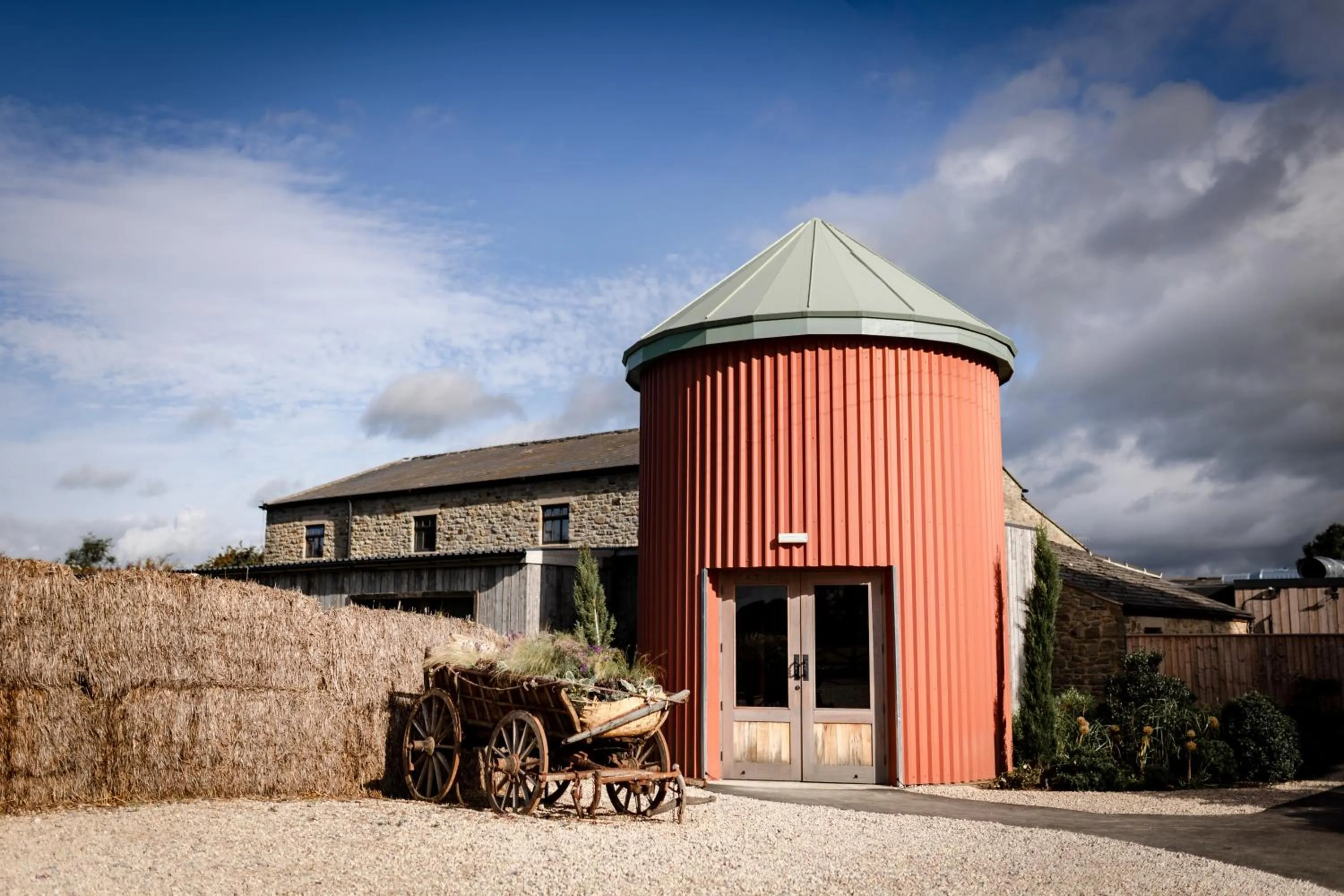 Property building in Runa Farm