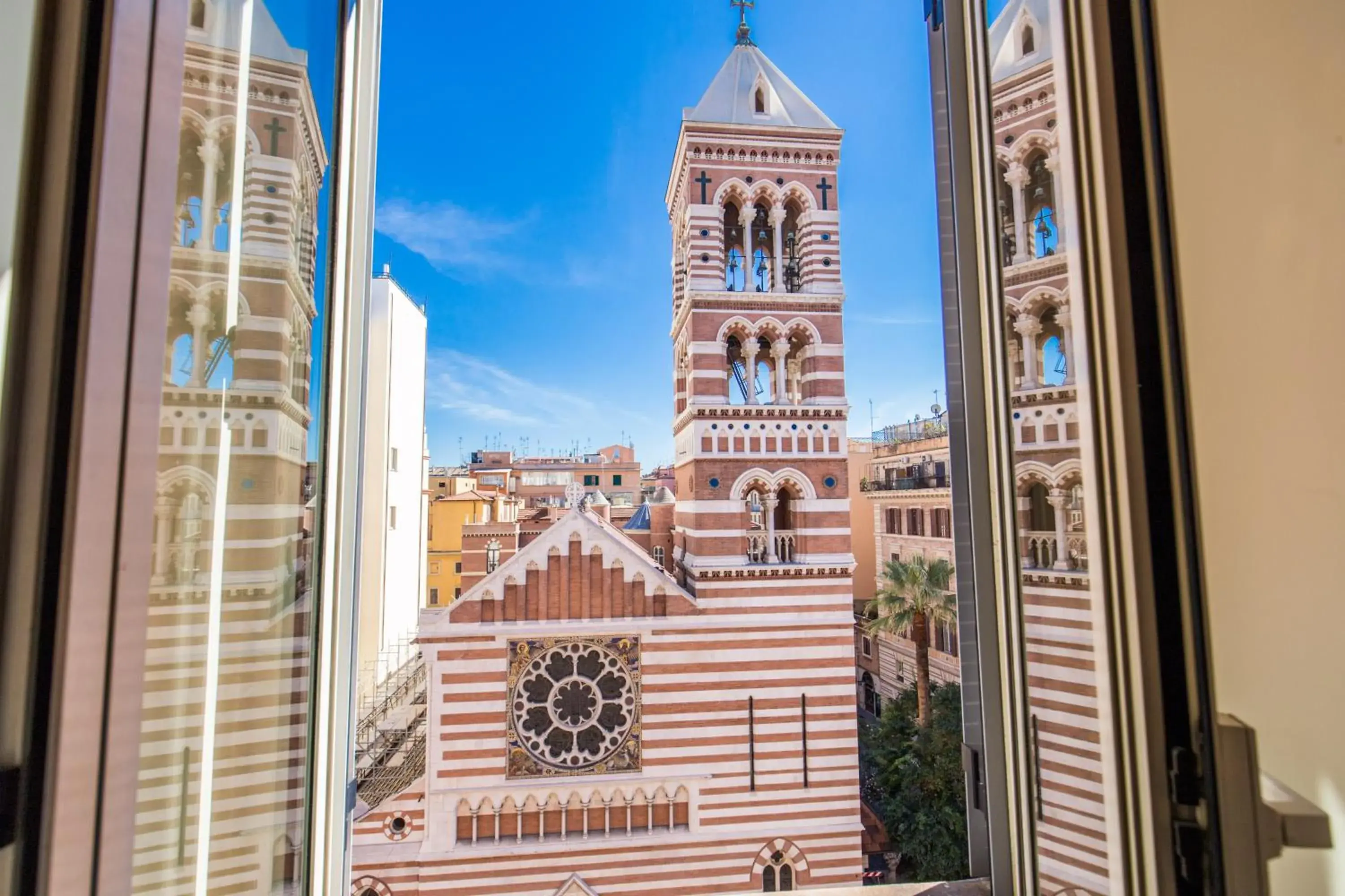 City view in Hotel Everest Inn Rome City view in Hotel Everest Inn Rome