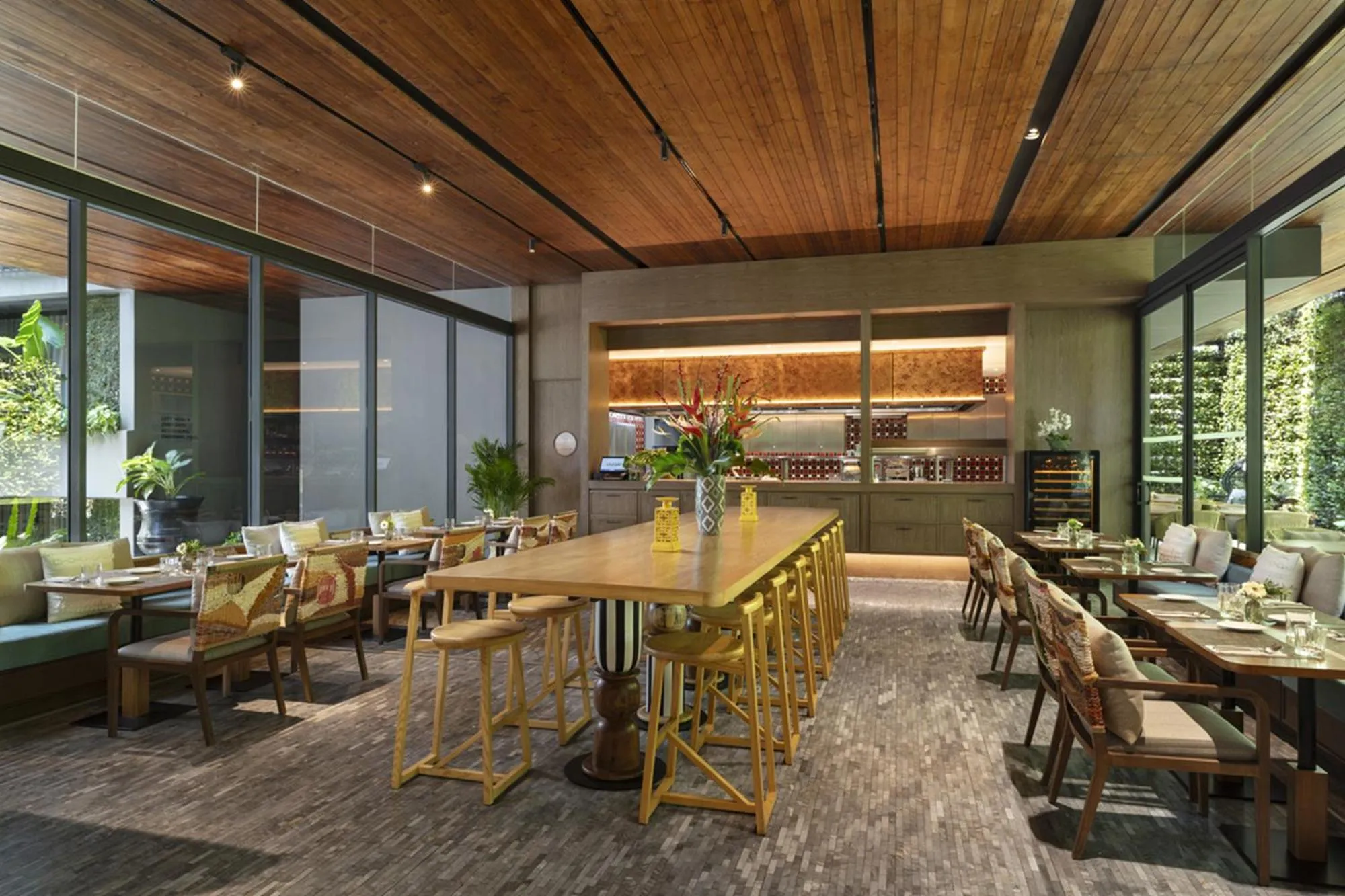 Restaurant/places to eat in Ad Lib Hotel Bangkok