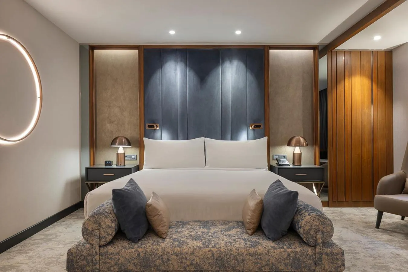 Living room, Bed in Hilton Istanbul Maslak