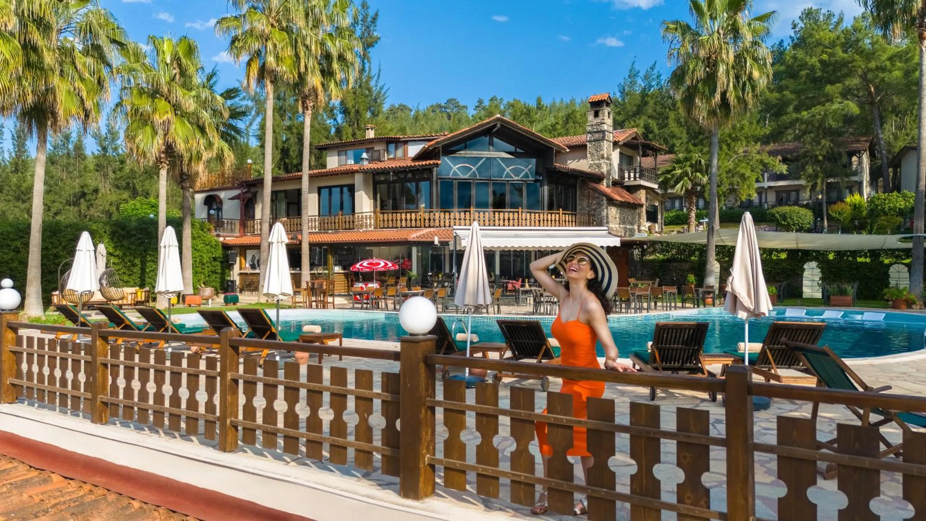 Swimming pool in Hotel Berke Ranch&Nature