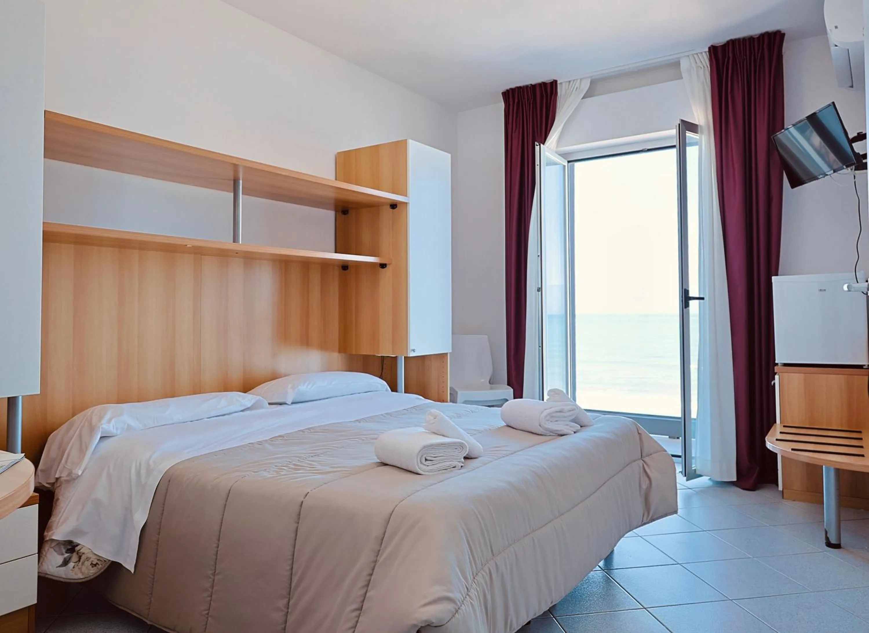 Bed in Hotel Felicioni