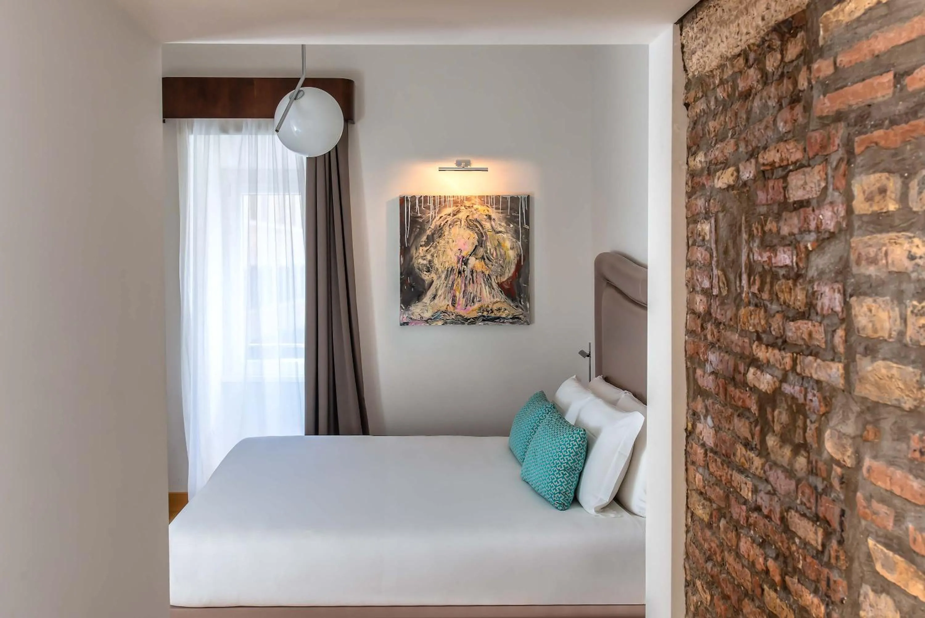 View (from property/room), Bed in Relais Rione Ponte