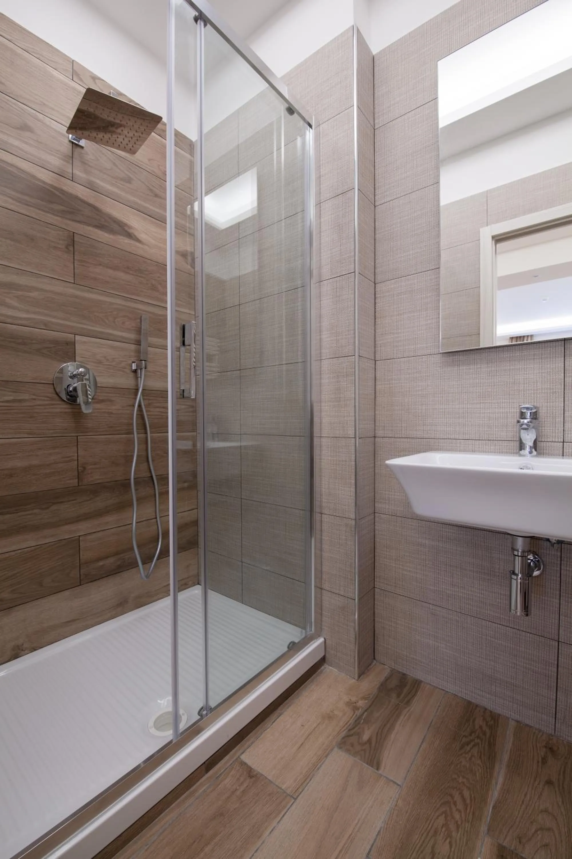 Shower in Hub Naples