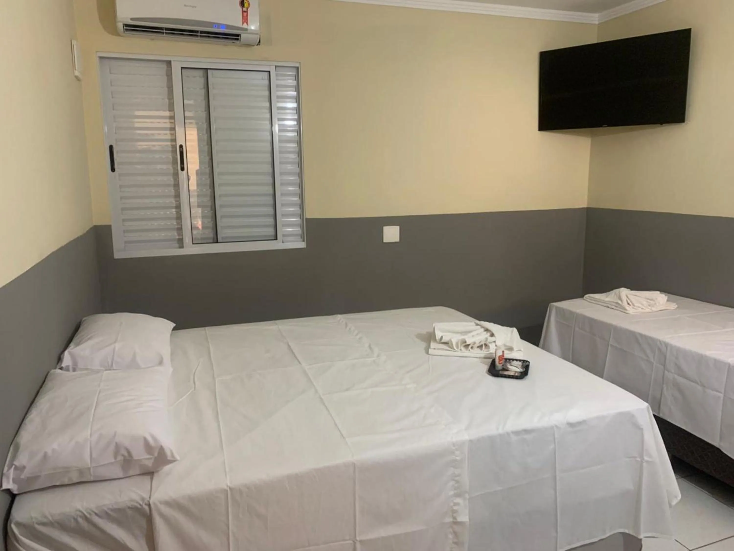 Bedroom, Bed in Hotel Barão Ribeirão