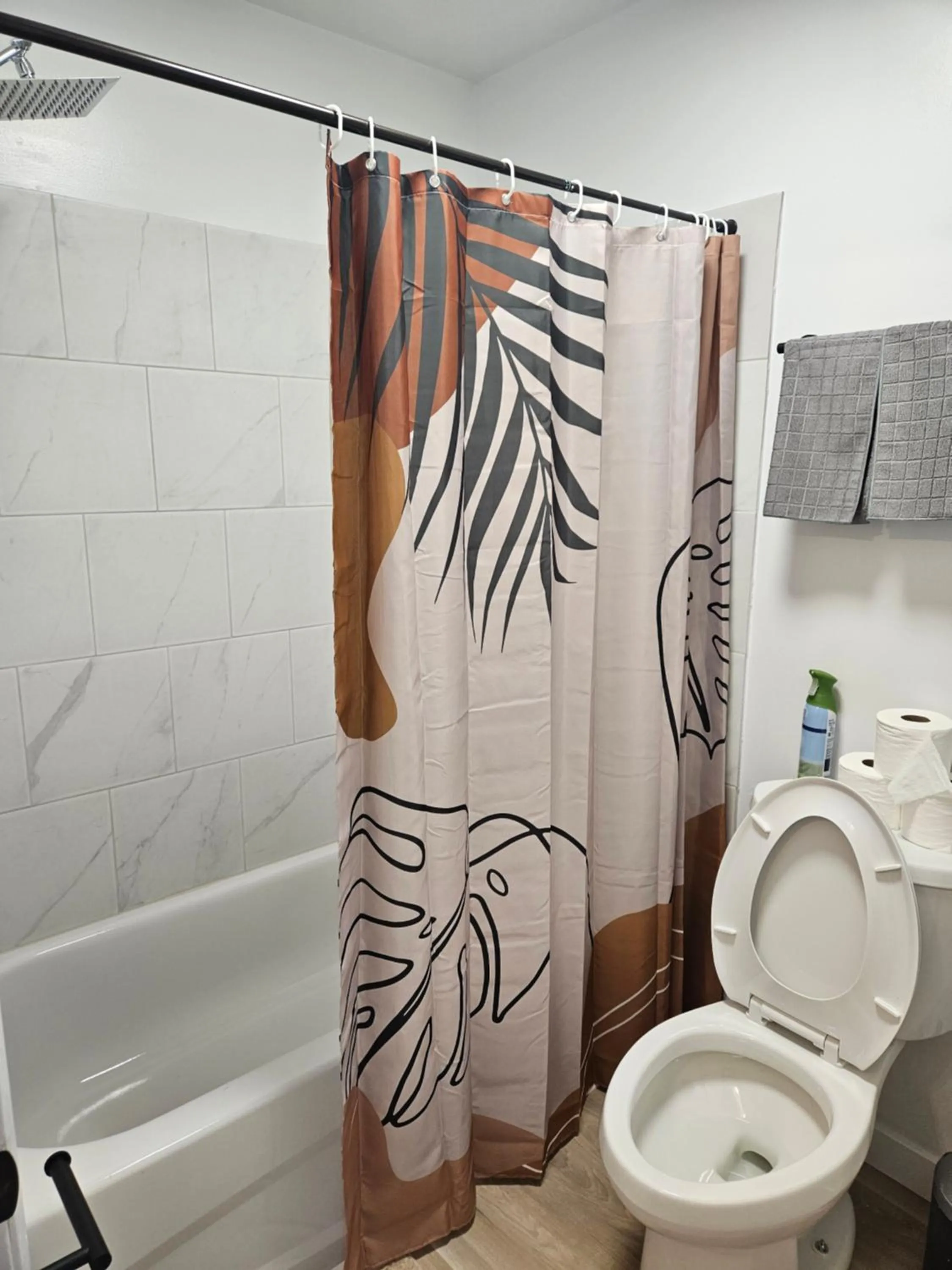 JstLikeHome - Old Ottawa Suite & Guesthouse