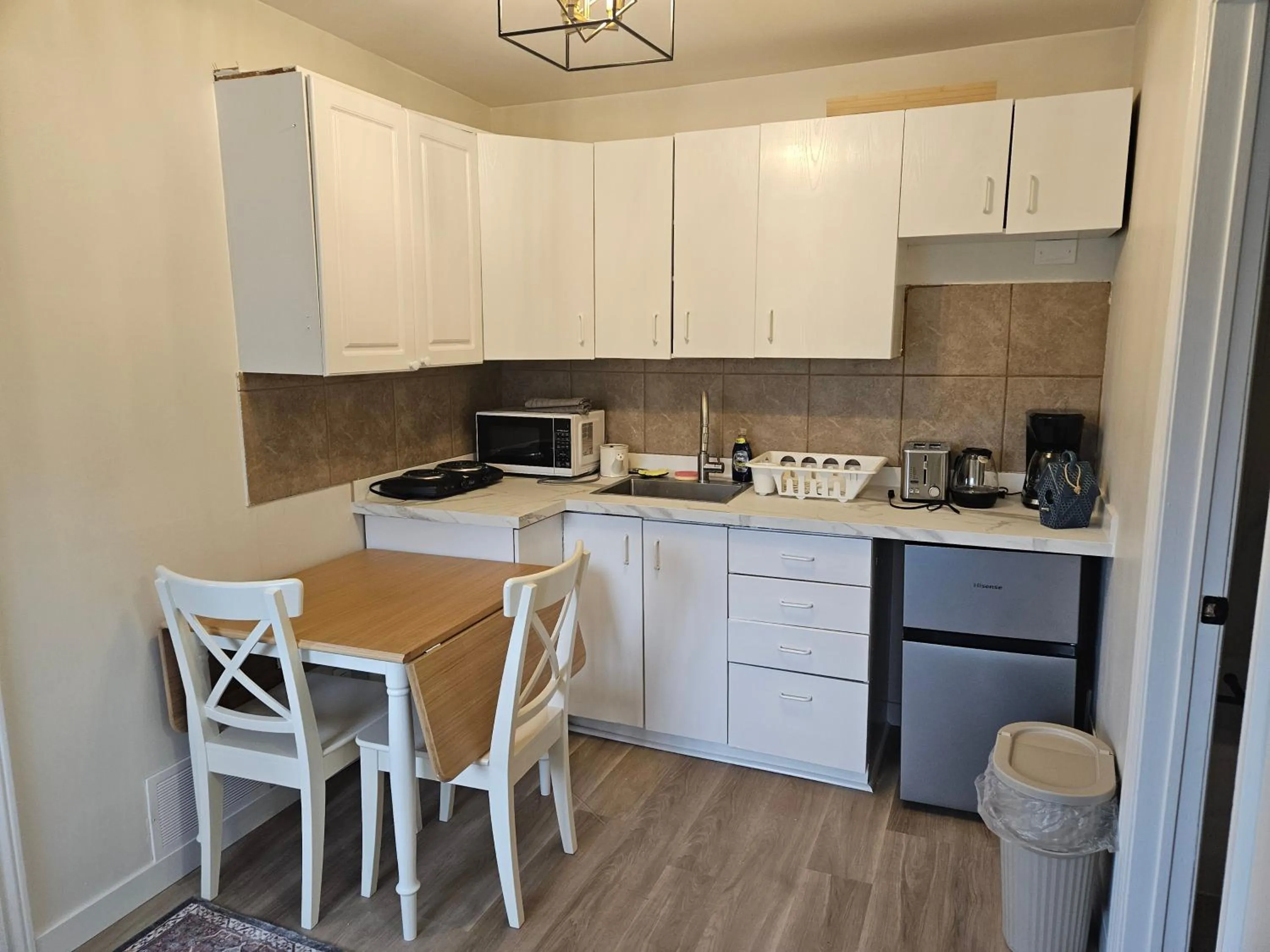 JstLikeHome - Old Ottawa Suite & Guesthouse