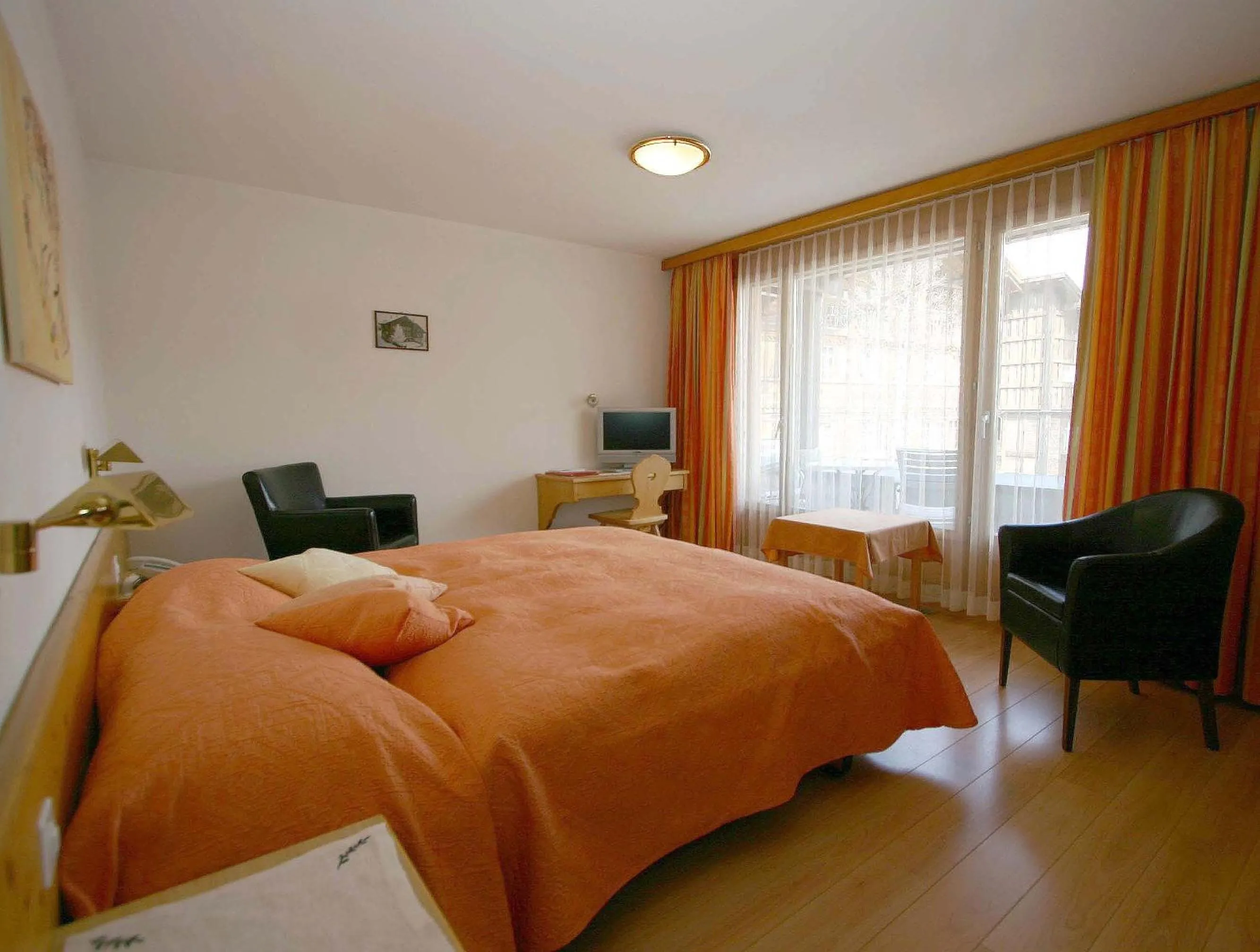 Bed in Hotel Pöstli