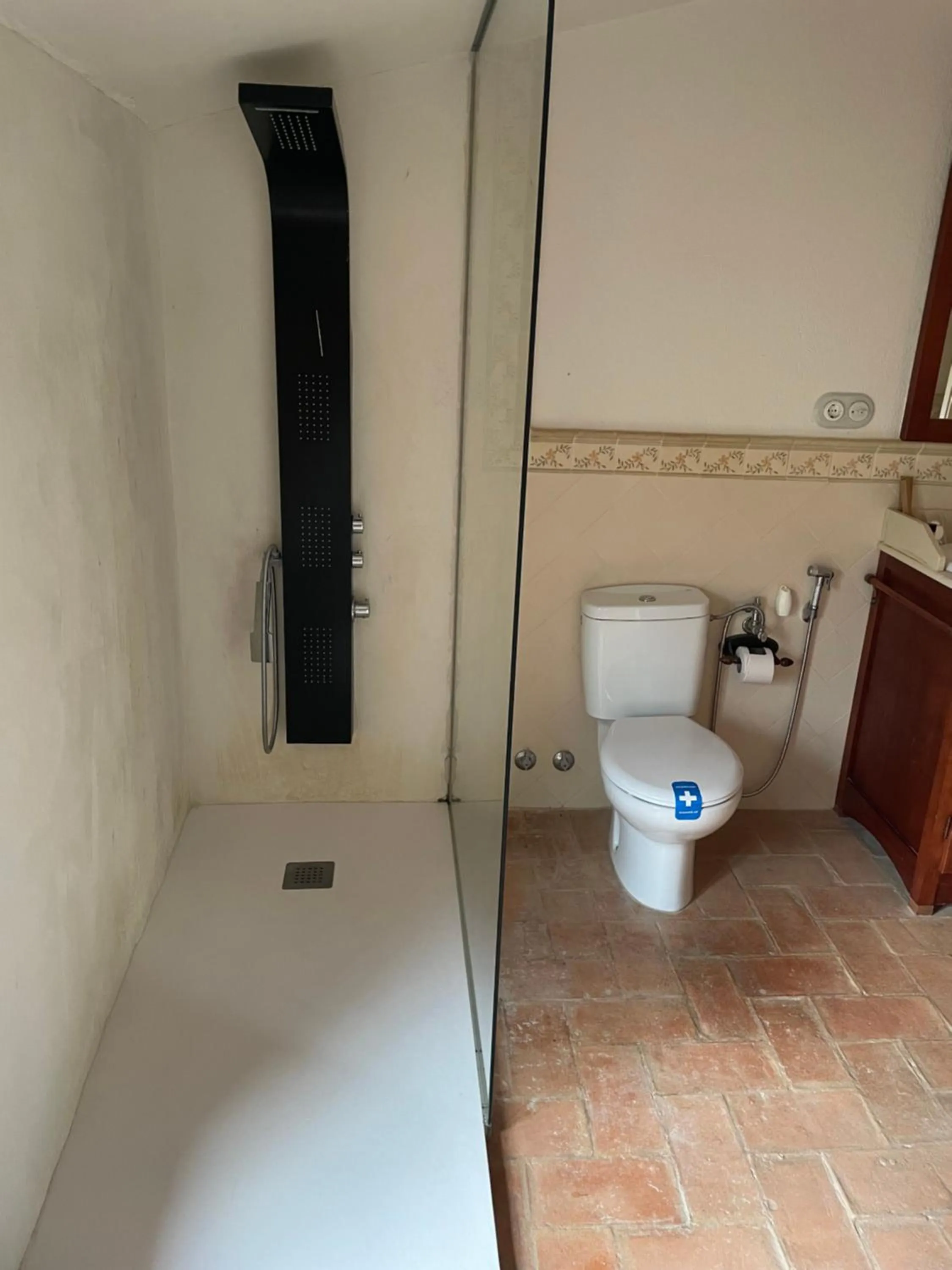 Bathroom in La Mer Hotel