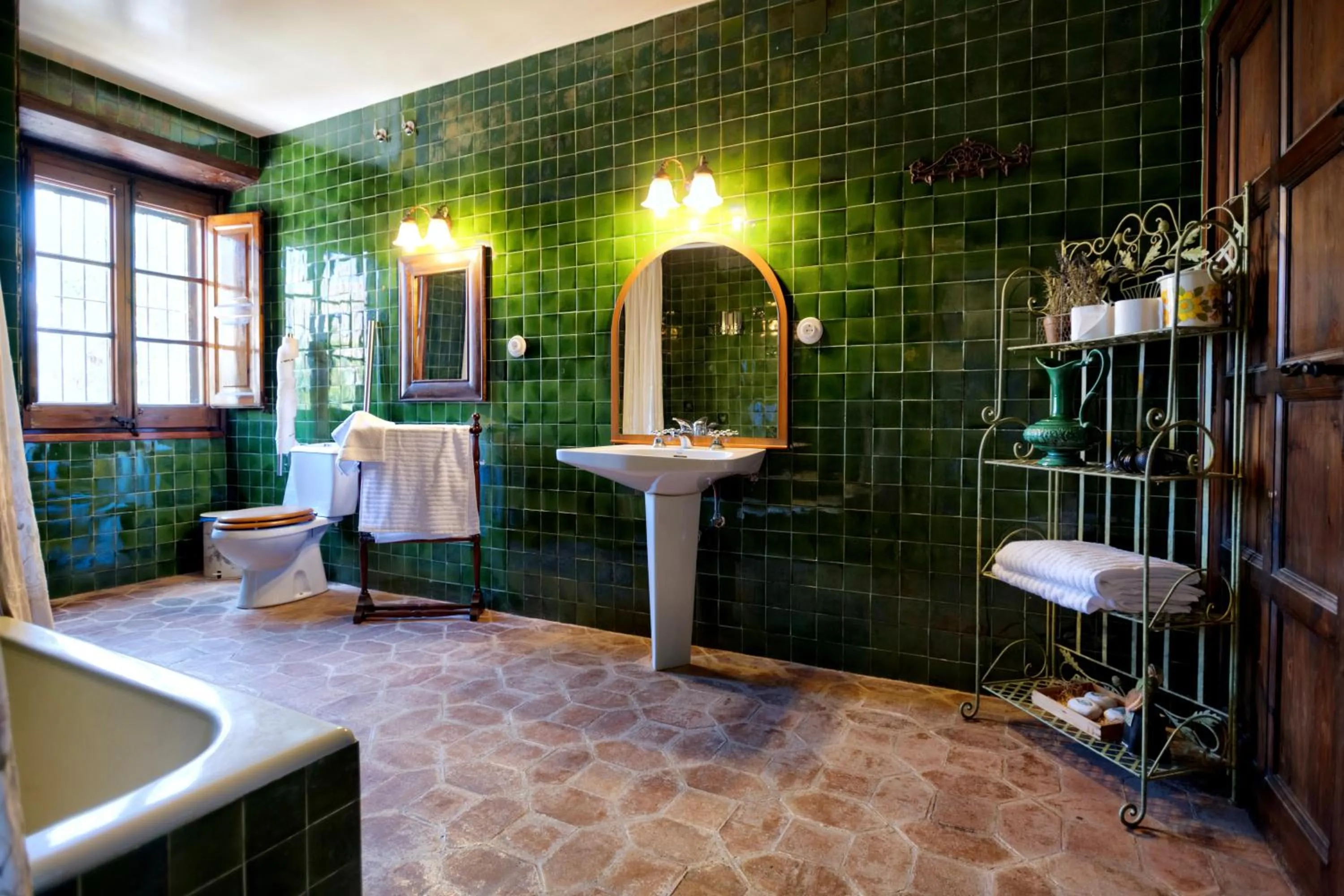 Bathroom in La Mer Hotel