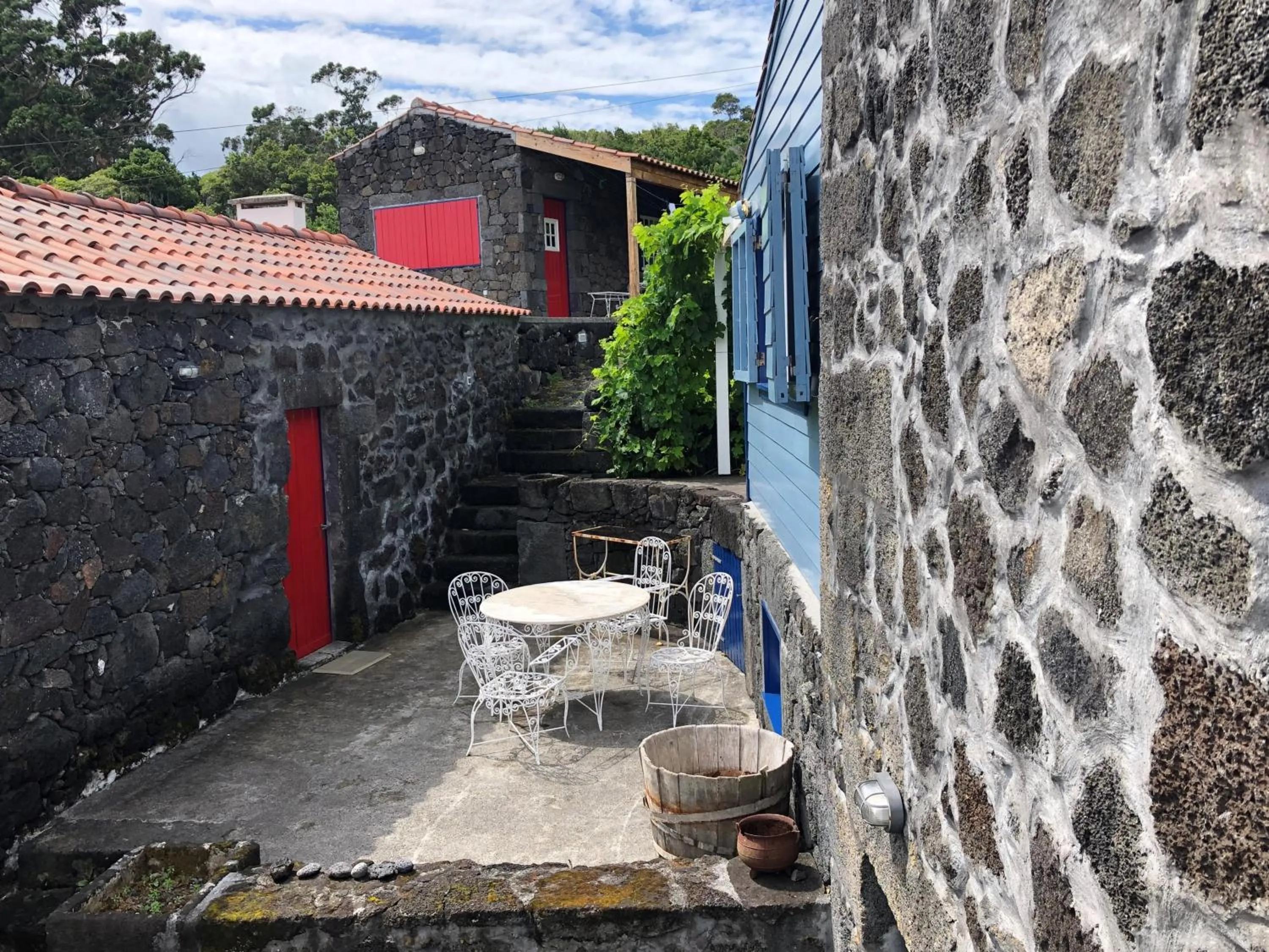 Patio in Casas das Portas do Mar e das Portas do Sol