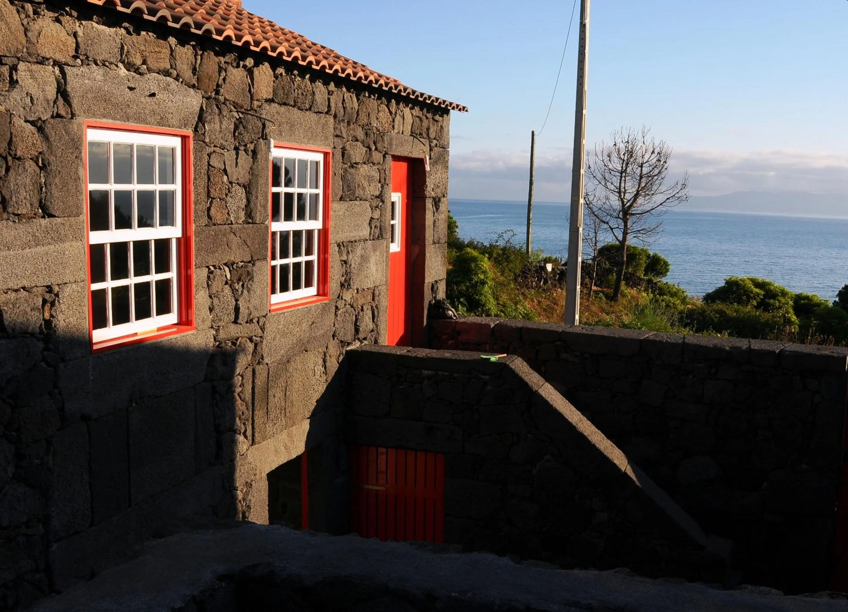 Facade/entrance in Casas das Portas do Mar e das Portas do Sol