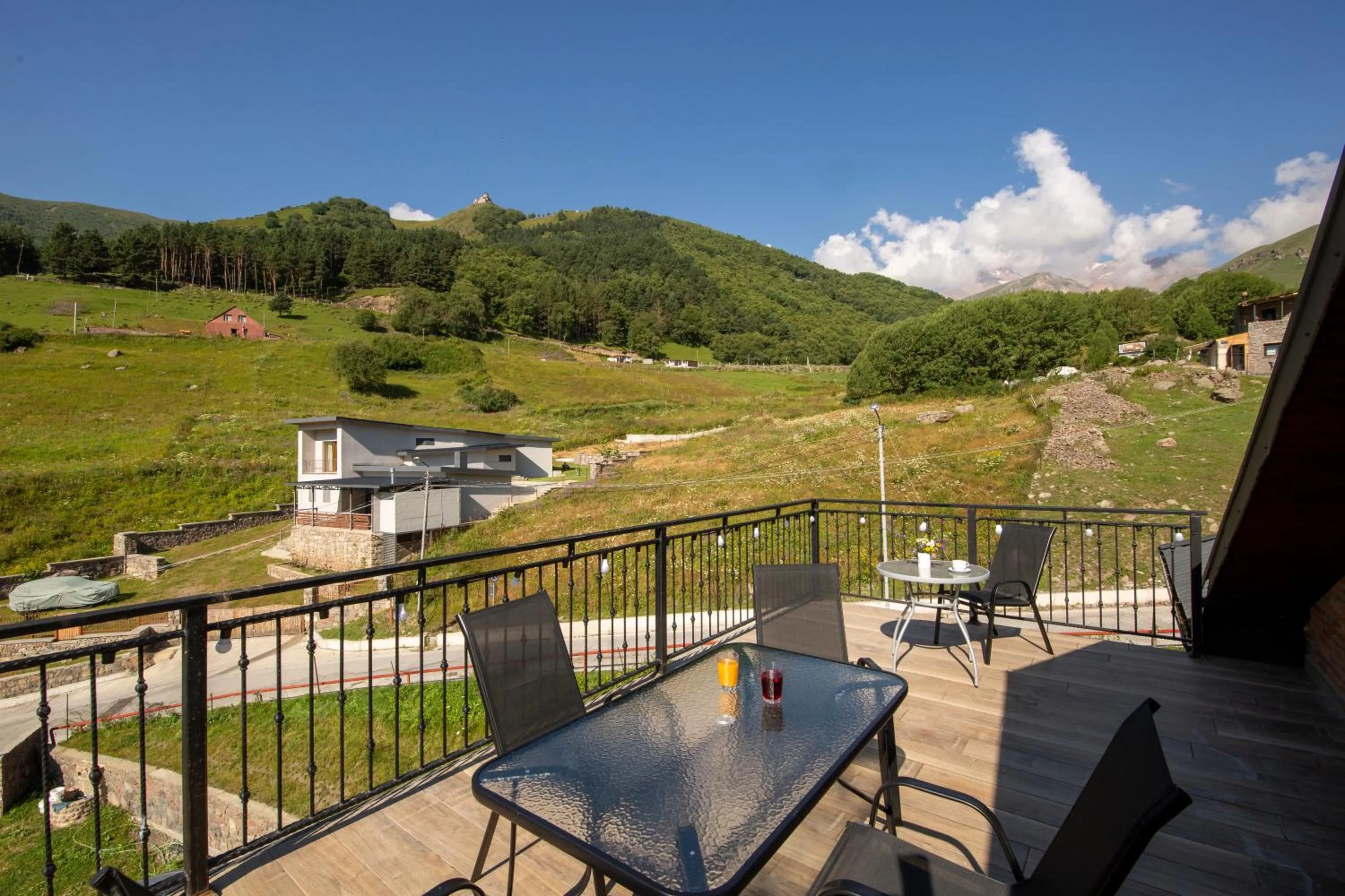 Balcony/Terrace in Hotel GENI Kazbegi