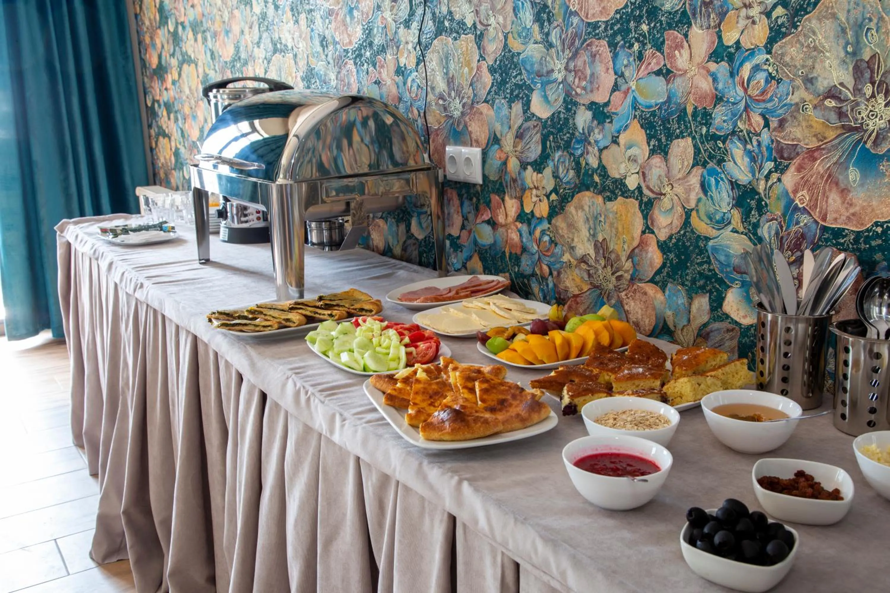 Food and drinks in Hotel GENI Kazbegi