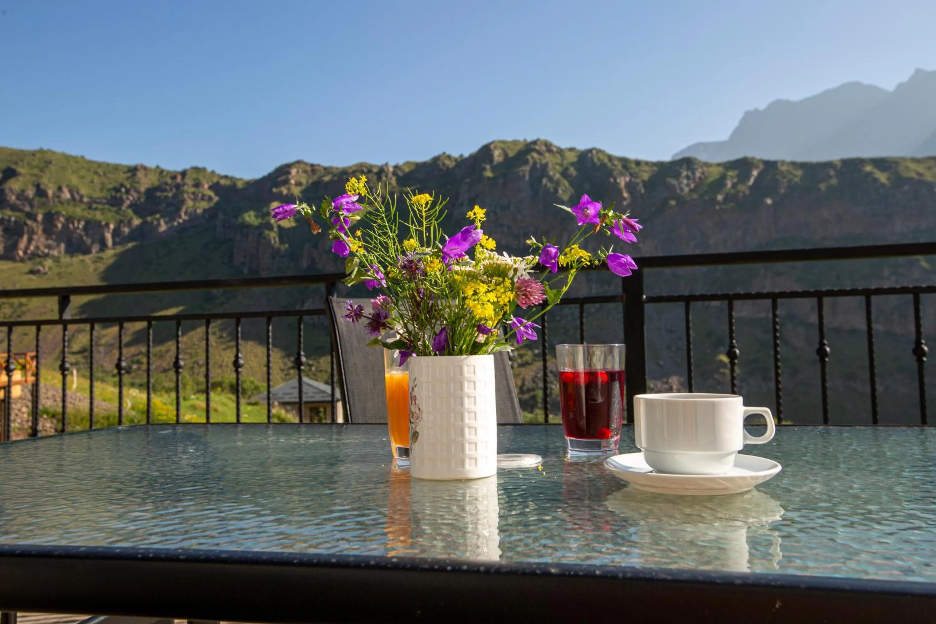 Balcony/Terrace in Hotel GENI Kazbegi