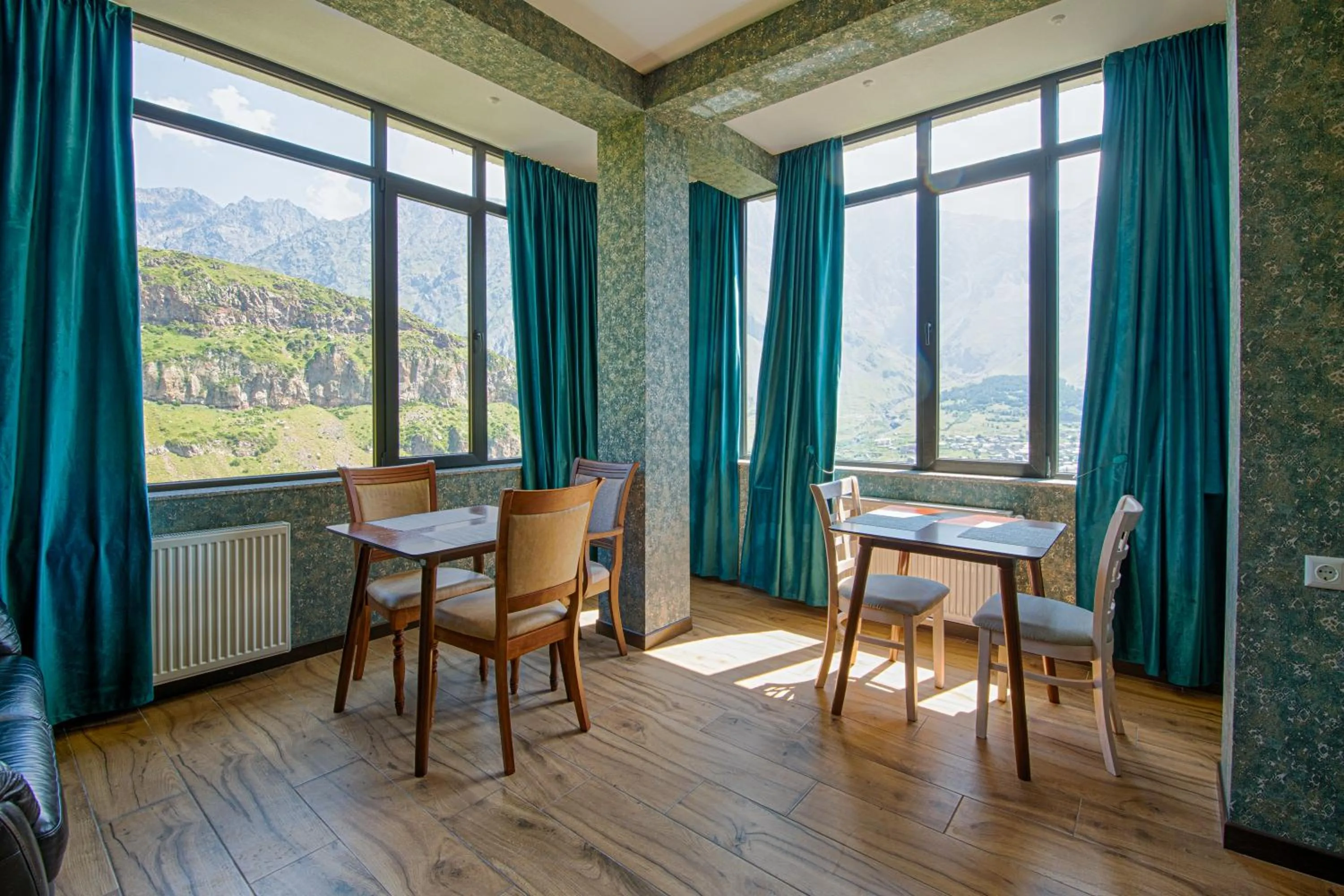 Restaurant/places to eat in Hotel GENI Kazbegi