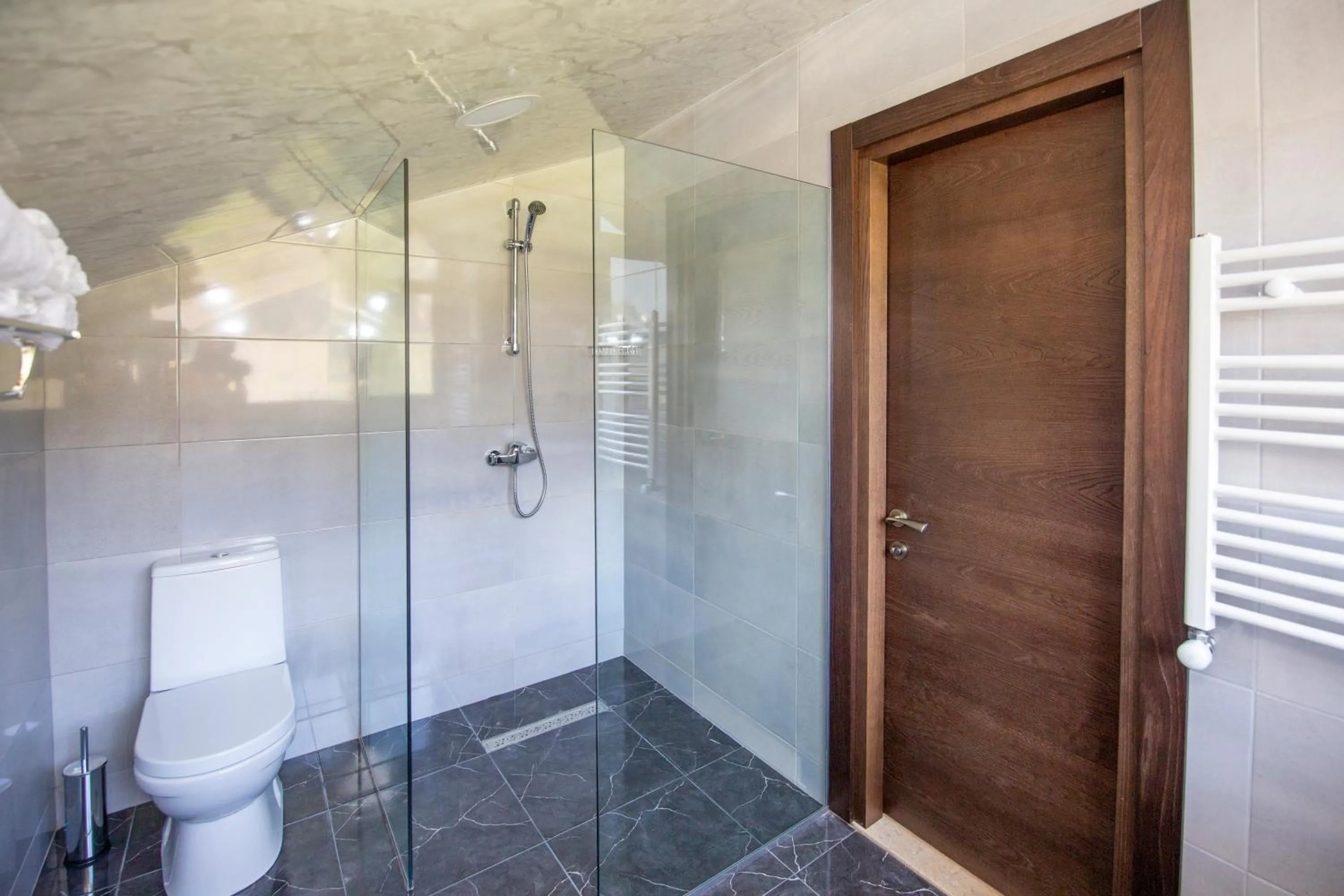 Bathroom in Hotel GENI Kazbegi