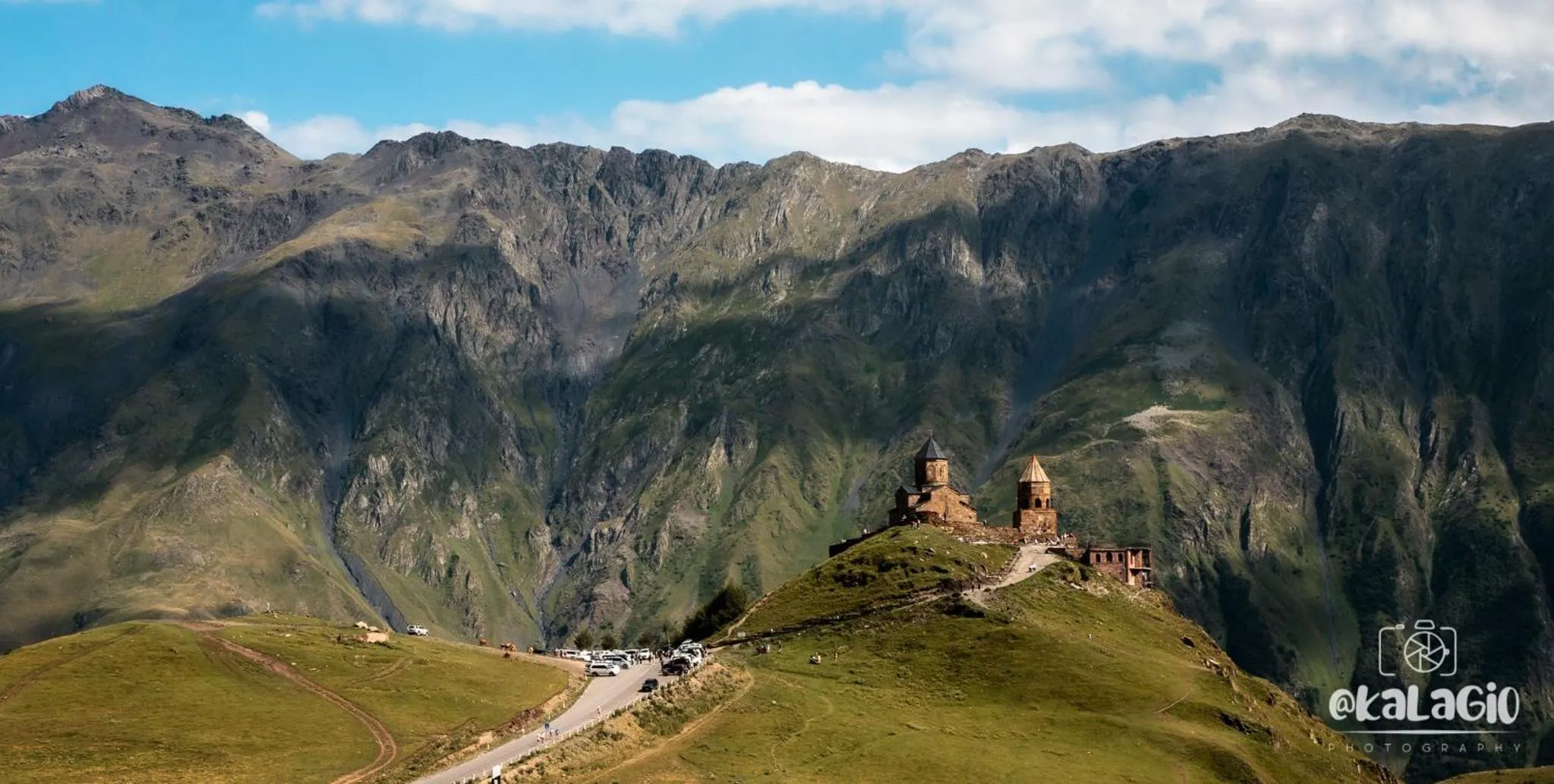 Mountain view in Hotel GENI Kazbegi