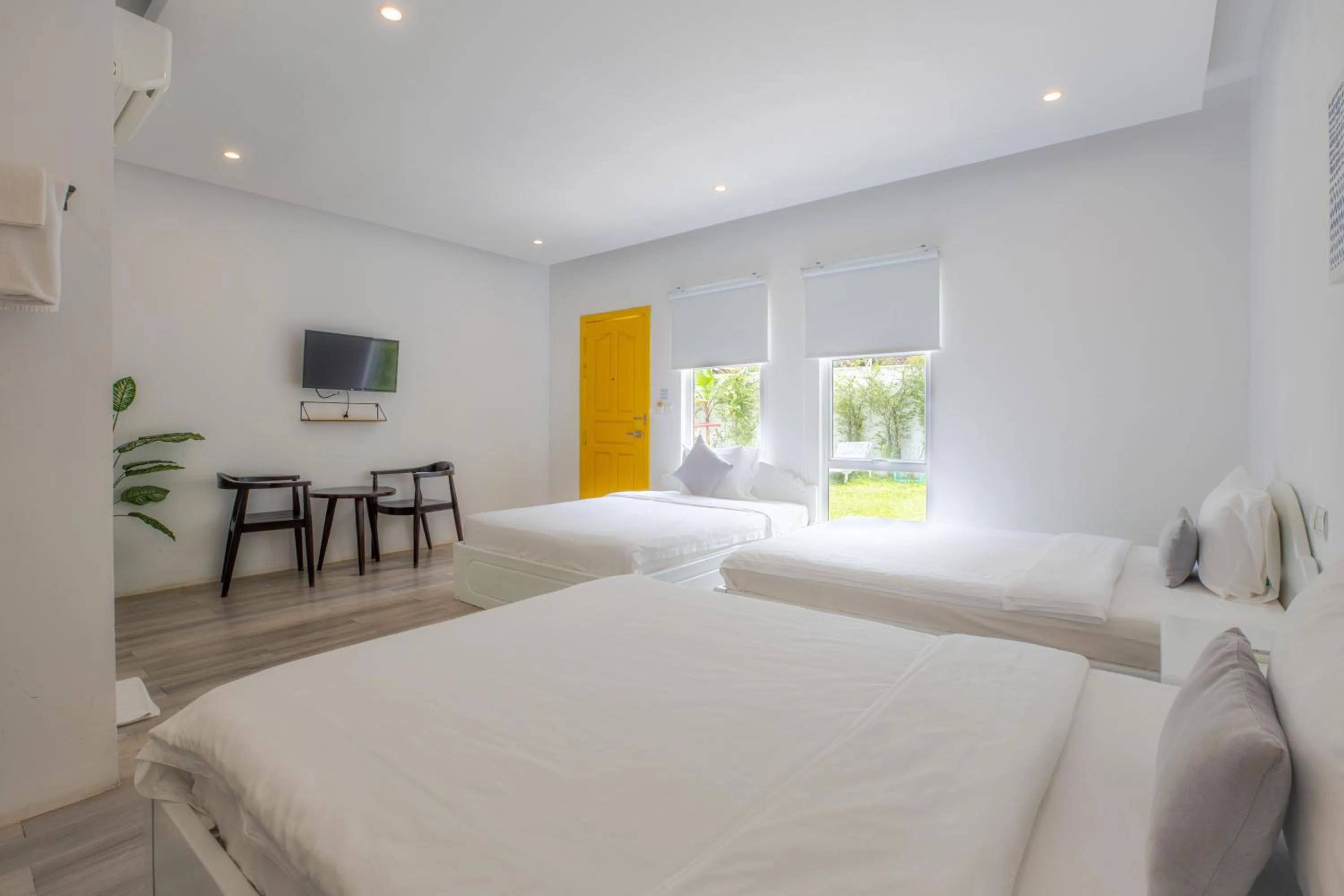 Bedroom, Bed in Glow Inn Siem Reap