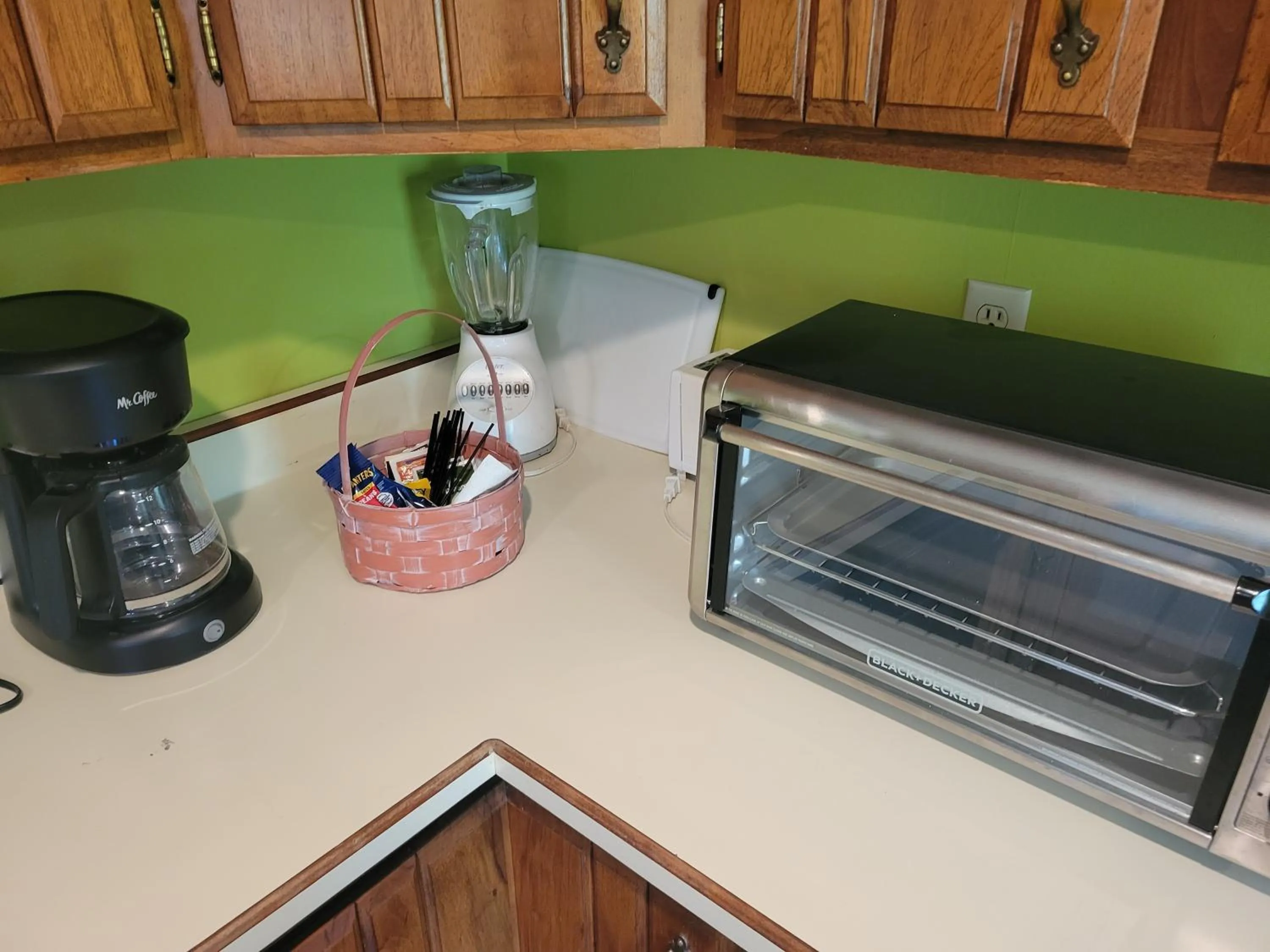 Coffee/tea facilities in The Weis Mansion Bed and Breakfast