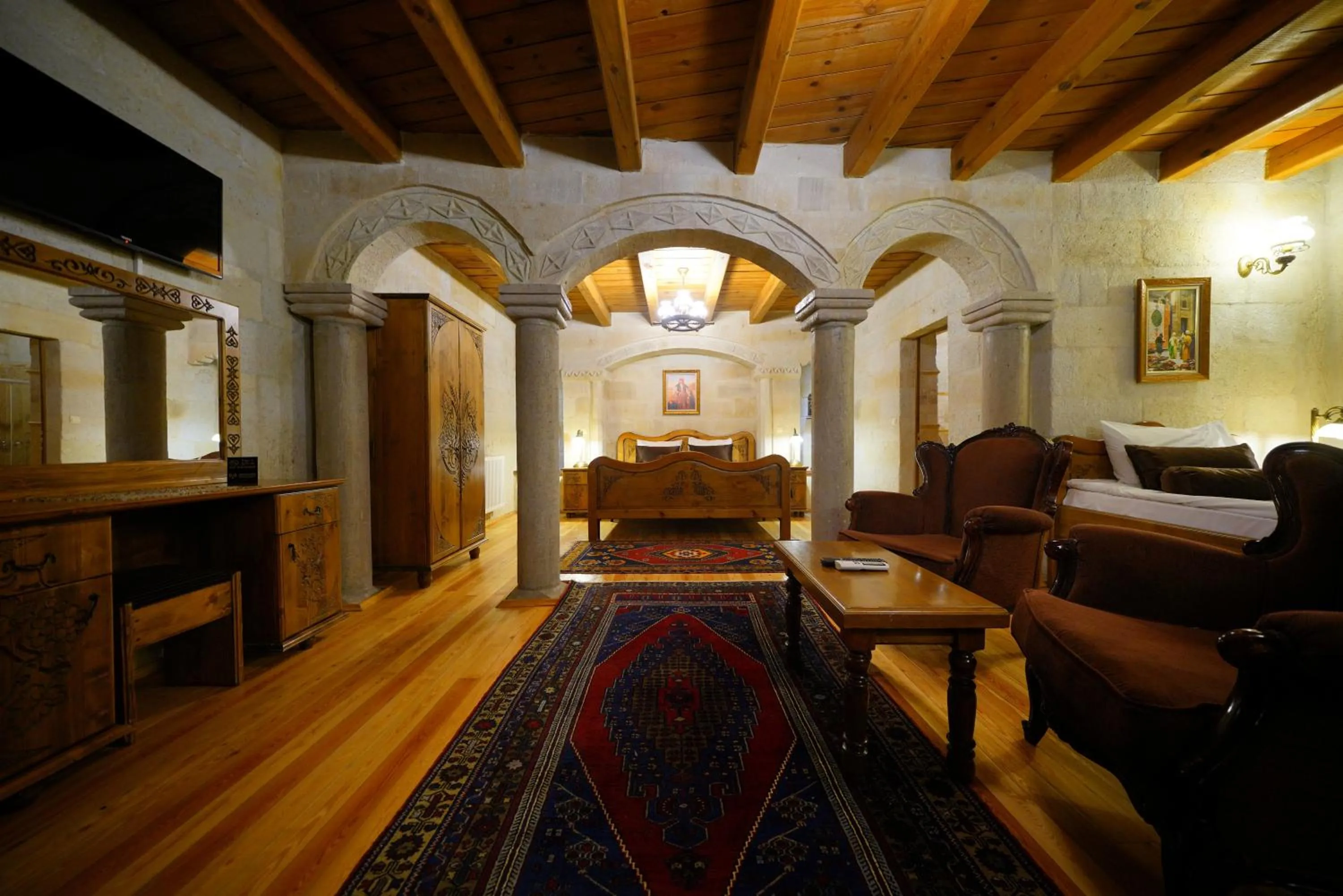 Bed in Harman Cave Hotel