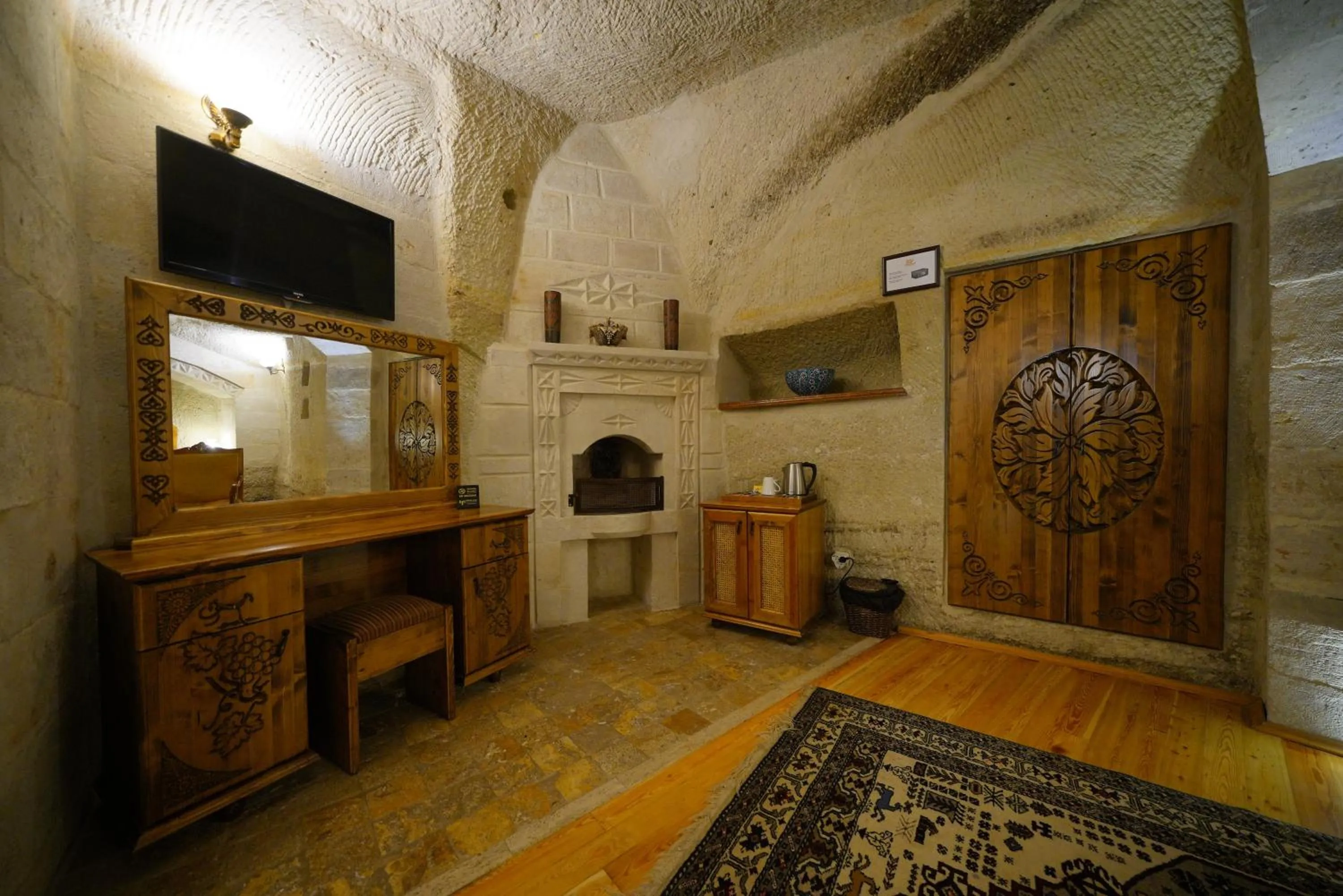 Coffee/tea facilities in Harman Cave Hotel