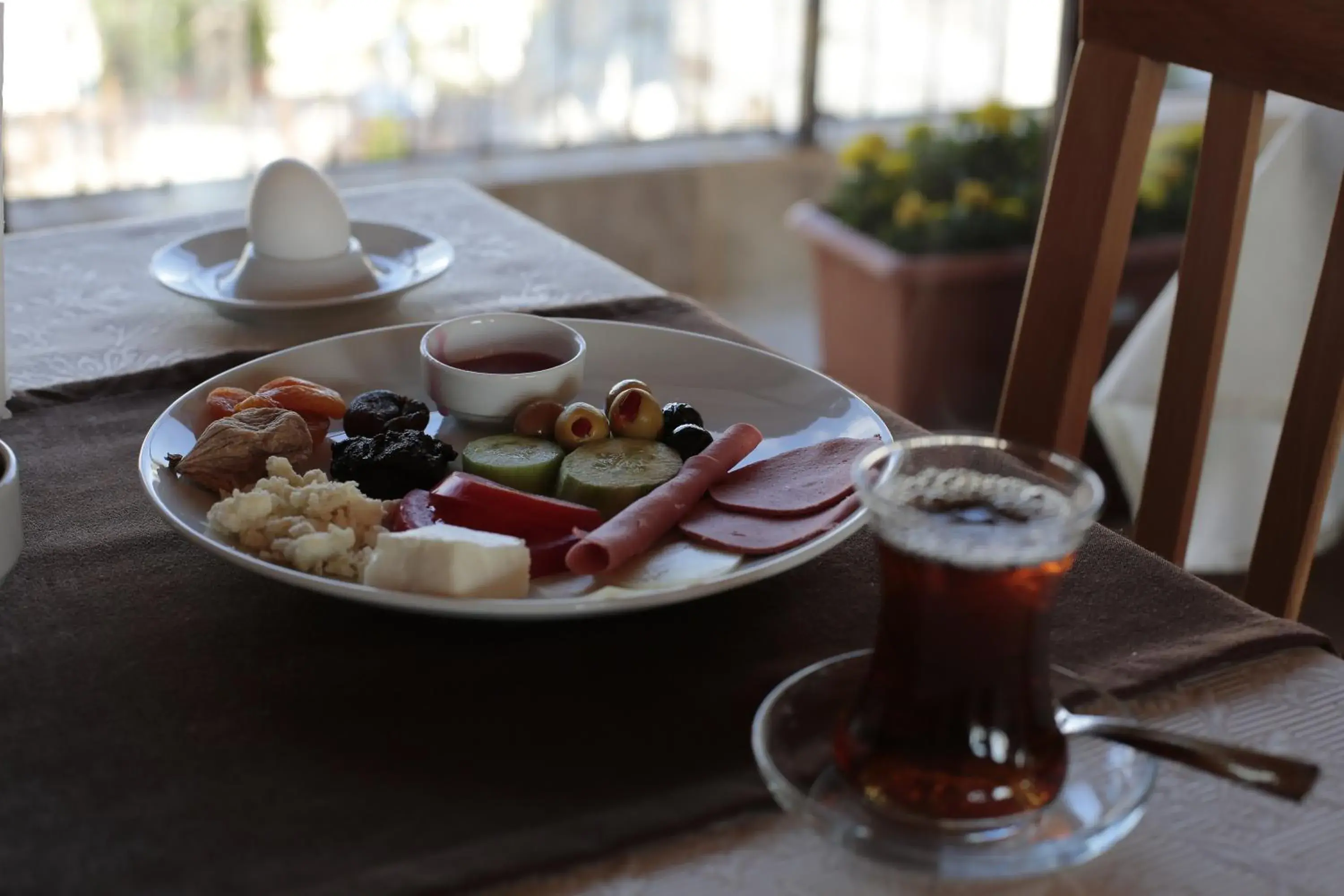 Restaurant/places to eat in Harman Cave Hotel Restaurant/places to eat in Harman Cave Hotel