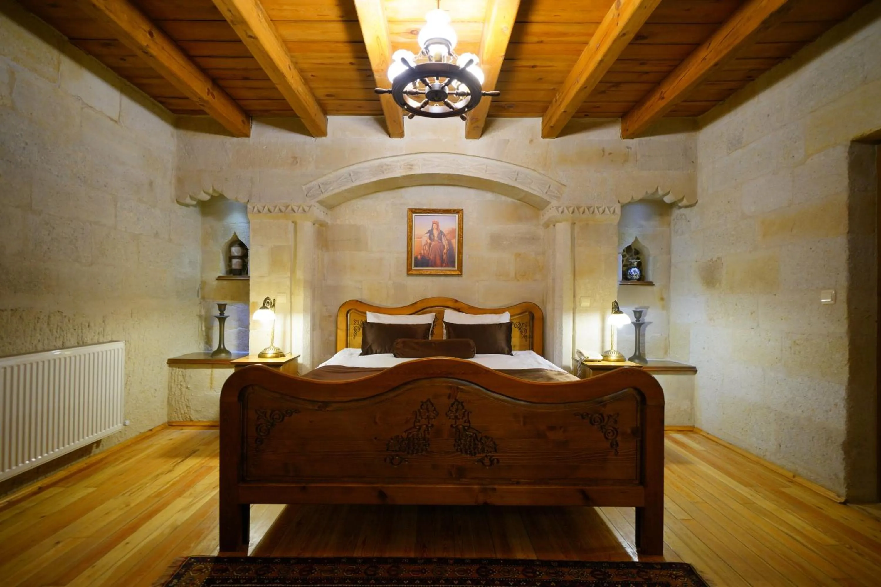 Bed in Harman Cave Hotel