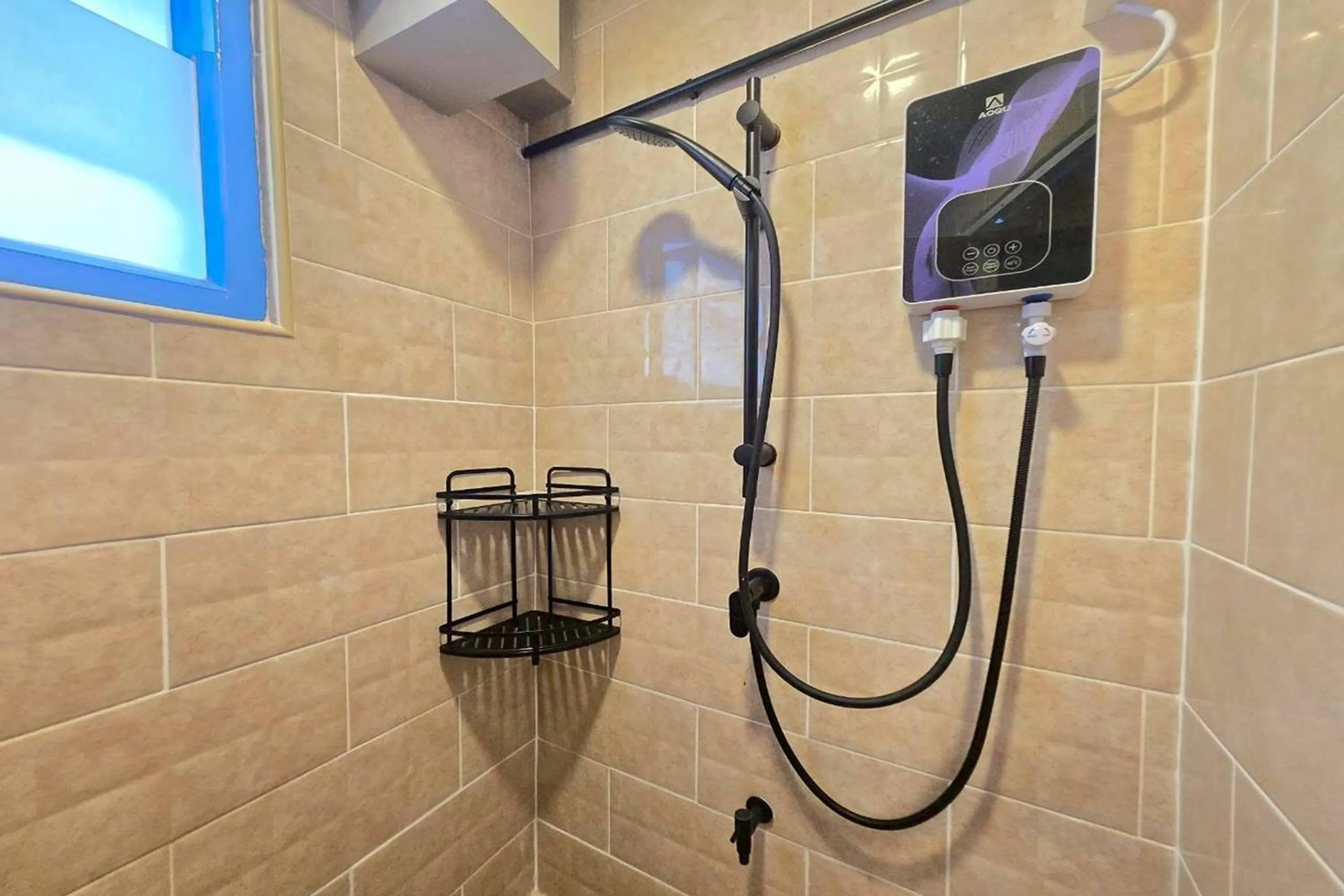 Shower in Central Guesthouse Chiang Rai