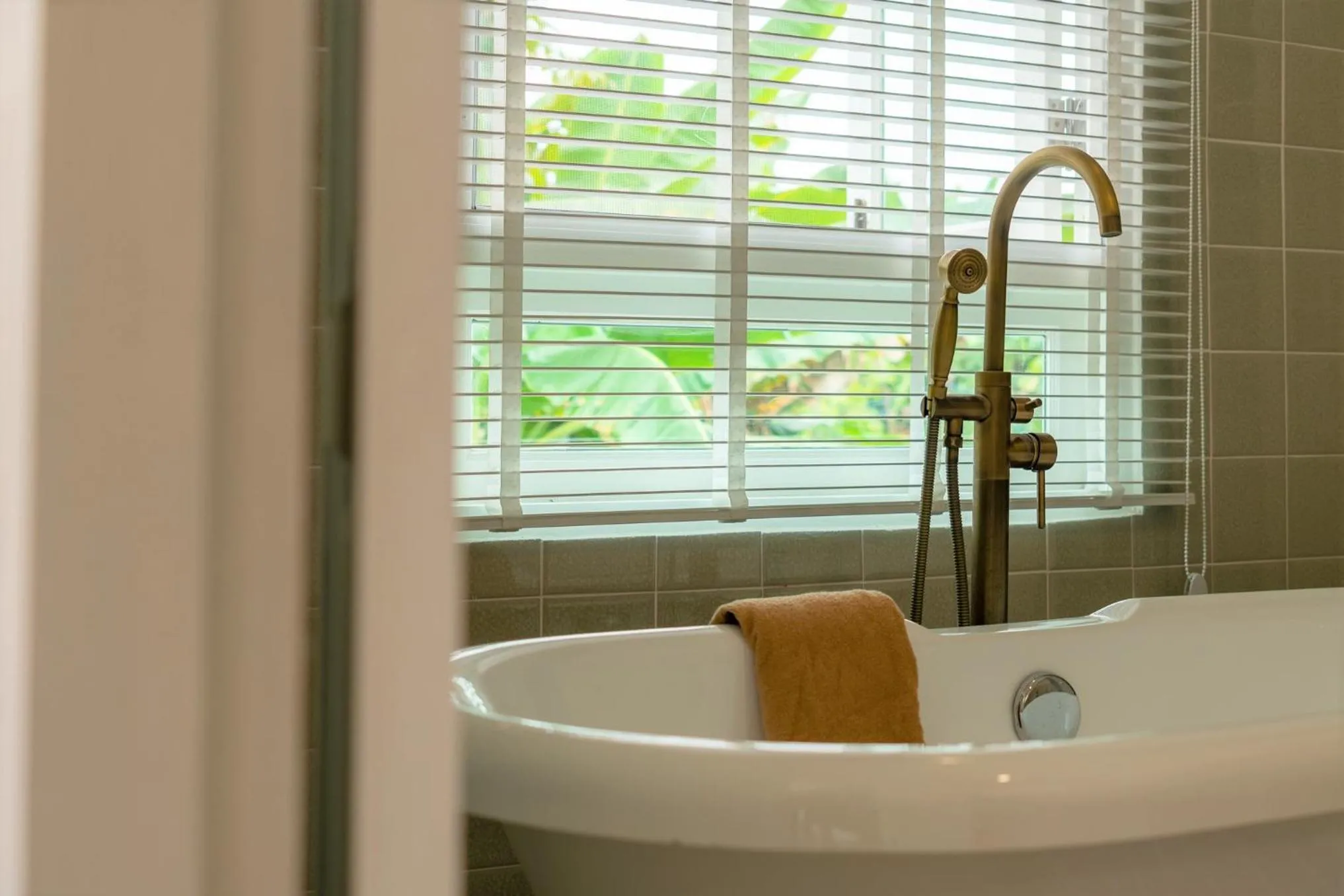 Phi Private Villa: Luxury Thai with Riverview