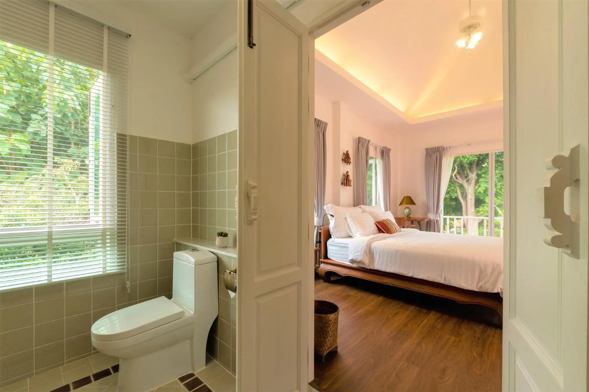 Bed in Phi Private Villa: Luxury Thai with Riverview