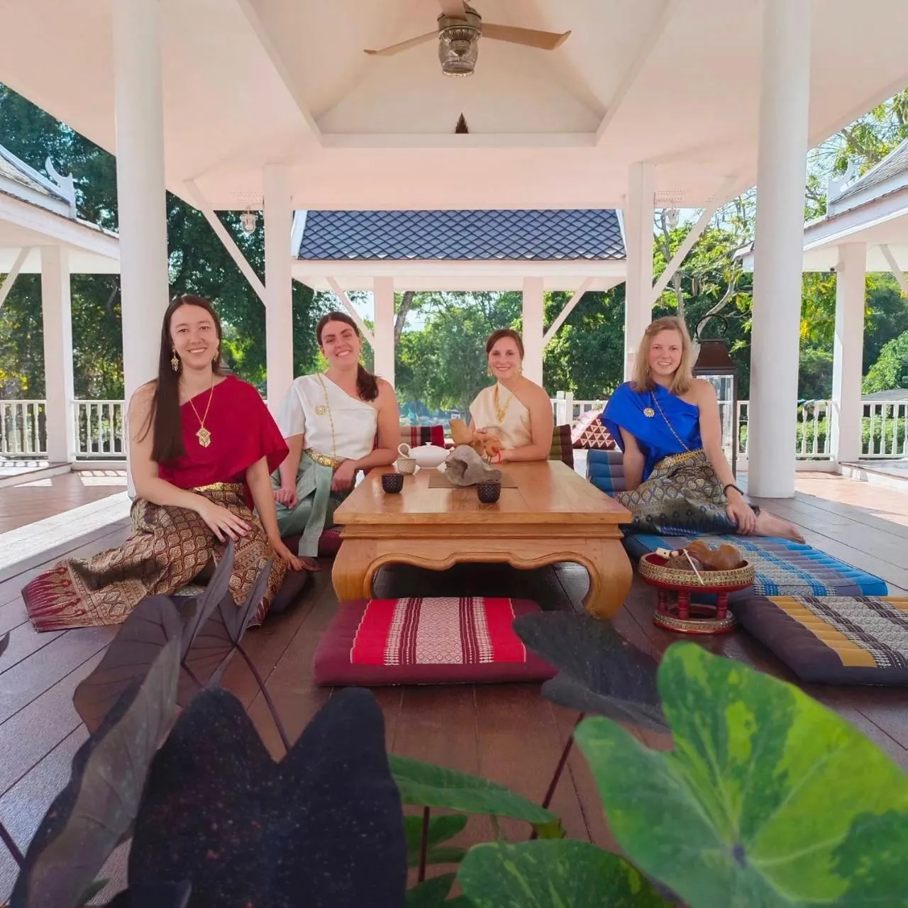 Phi Private Villa: Luxury Thai with Riverview