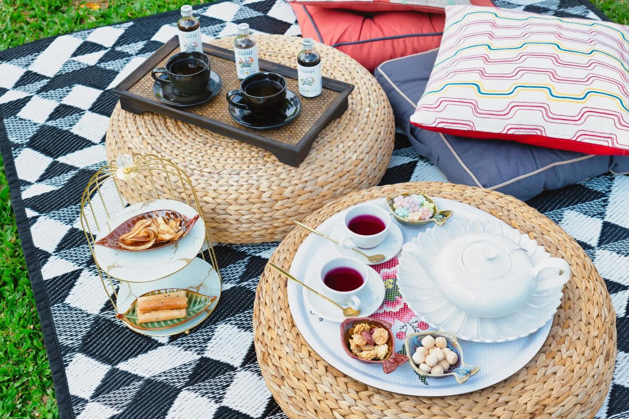 Coffee/tea facilities in Phi Private Villa: Luxury Thai with Riverview