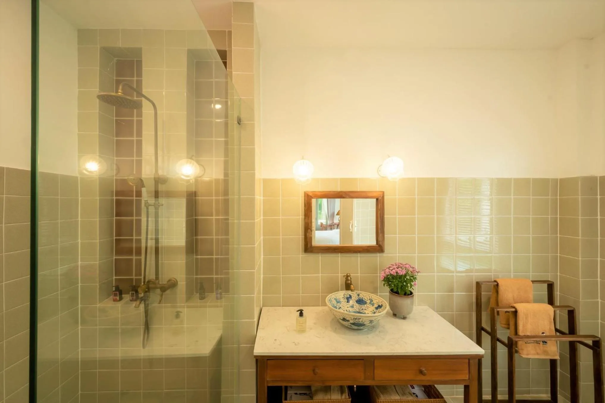 Phi Private Villa: Luxury Thai with Riverview