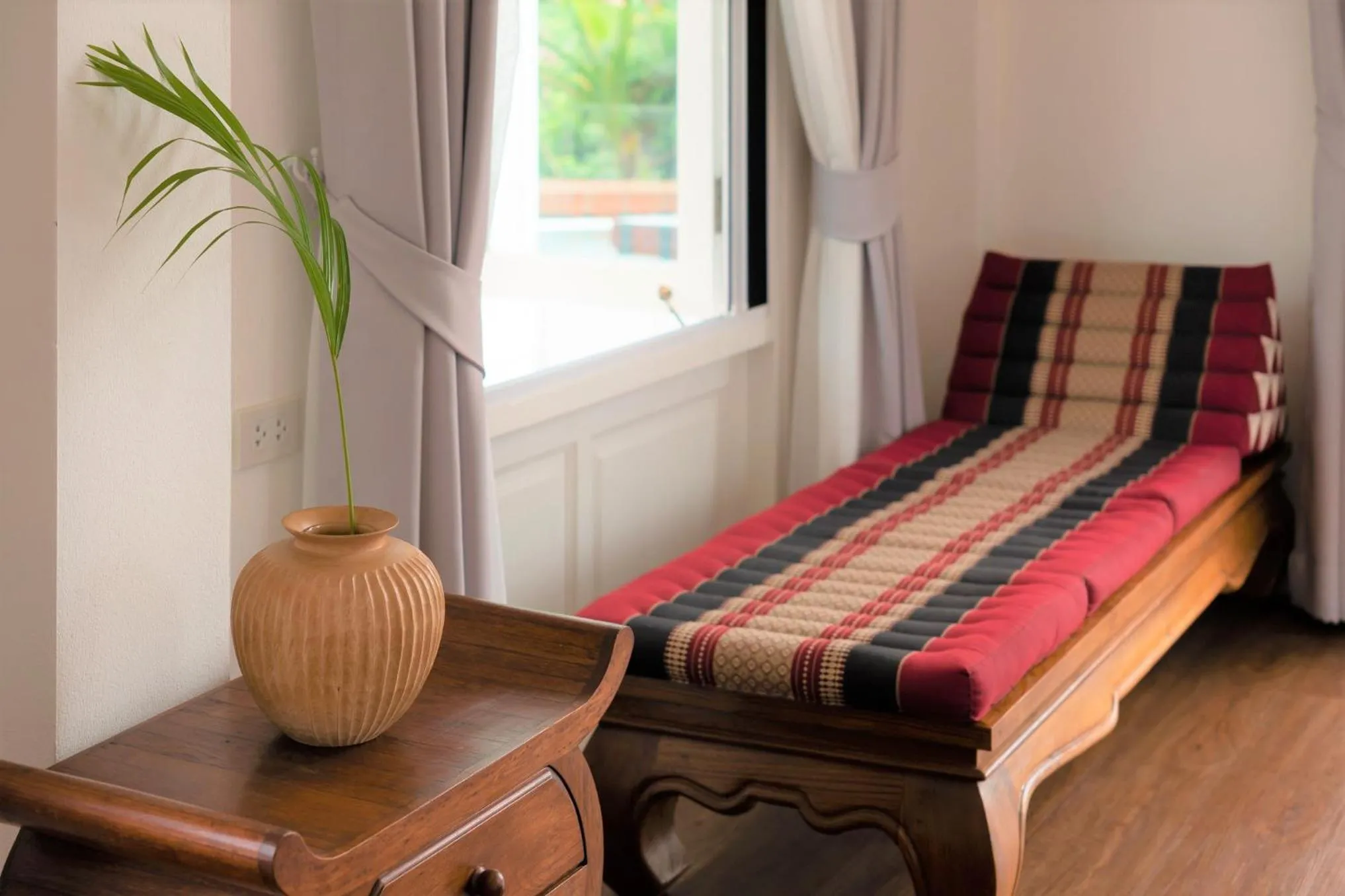 Phi Private Villa: Luxury Thai with Riverview