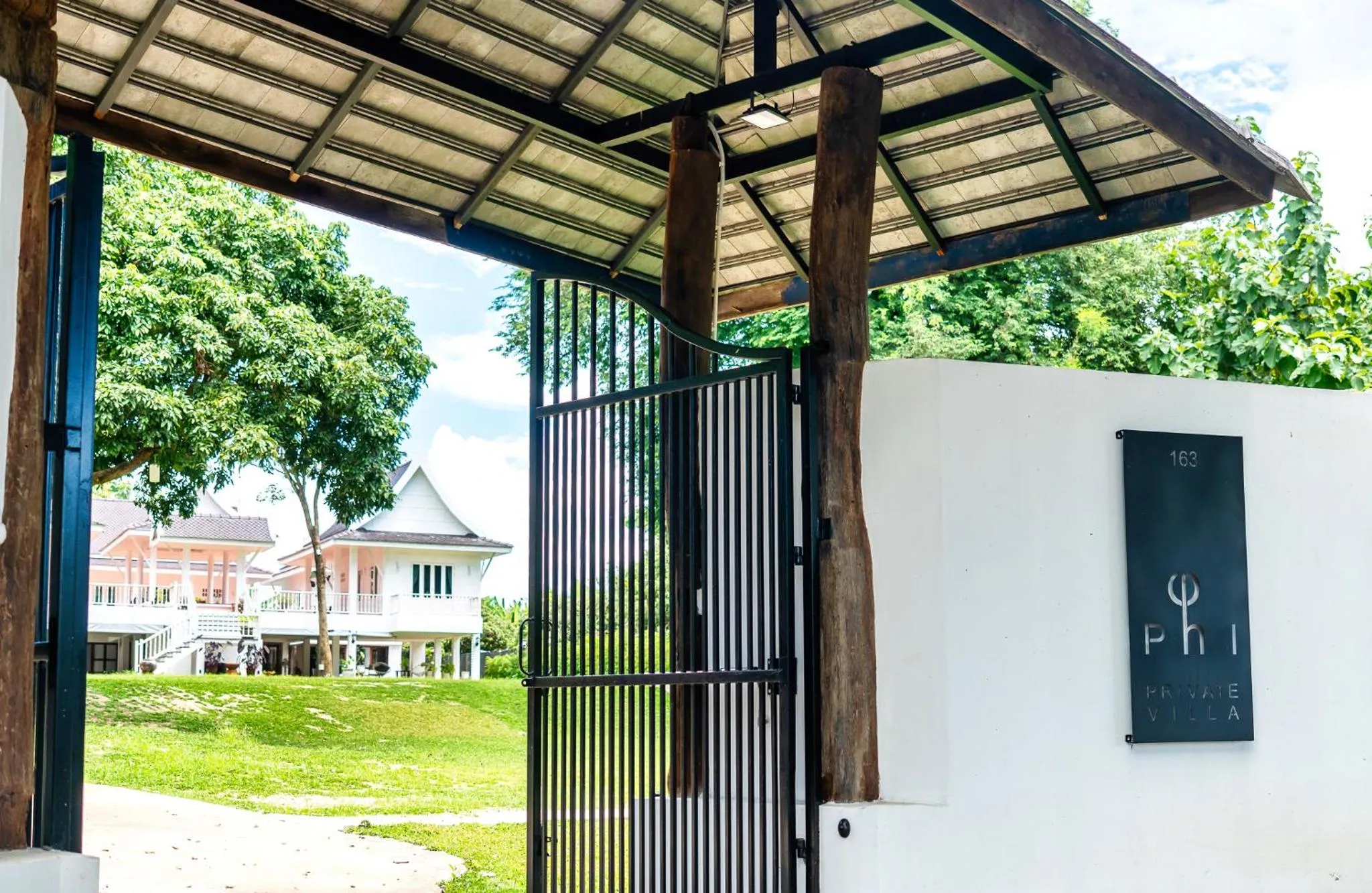 Facade/entrance in Phi Private Villa: Luxury Thai with Riverview