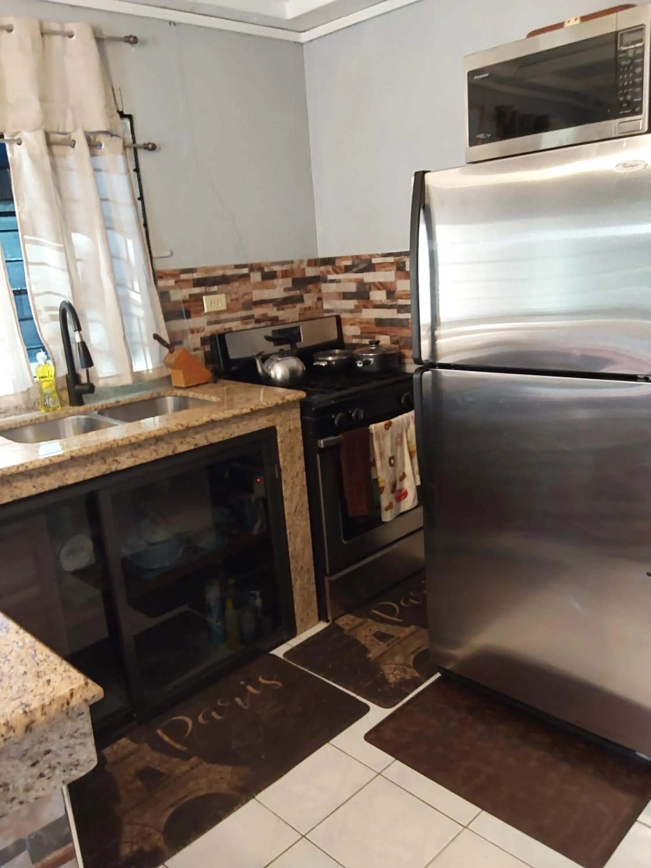 Zipcode Hideaway Guesthouse