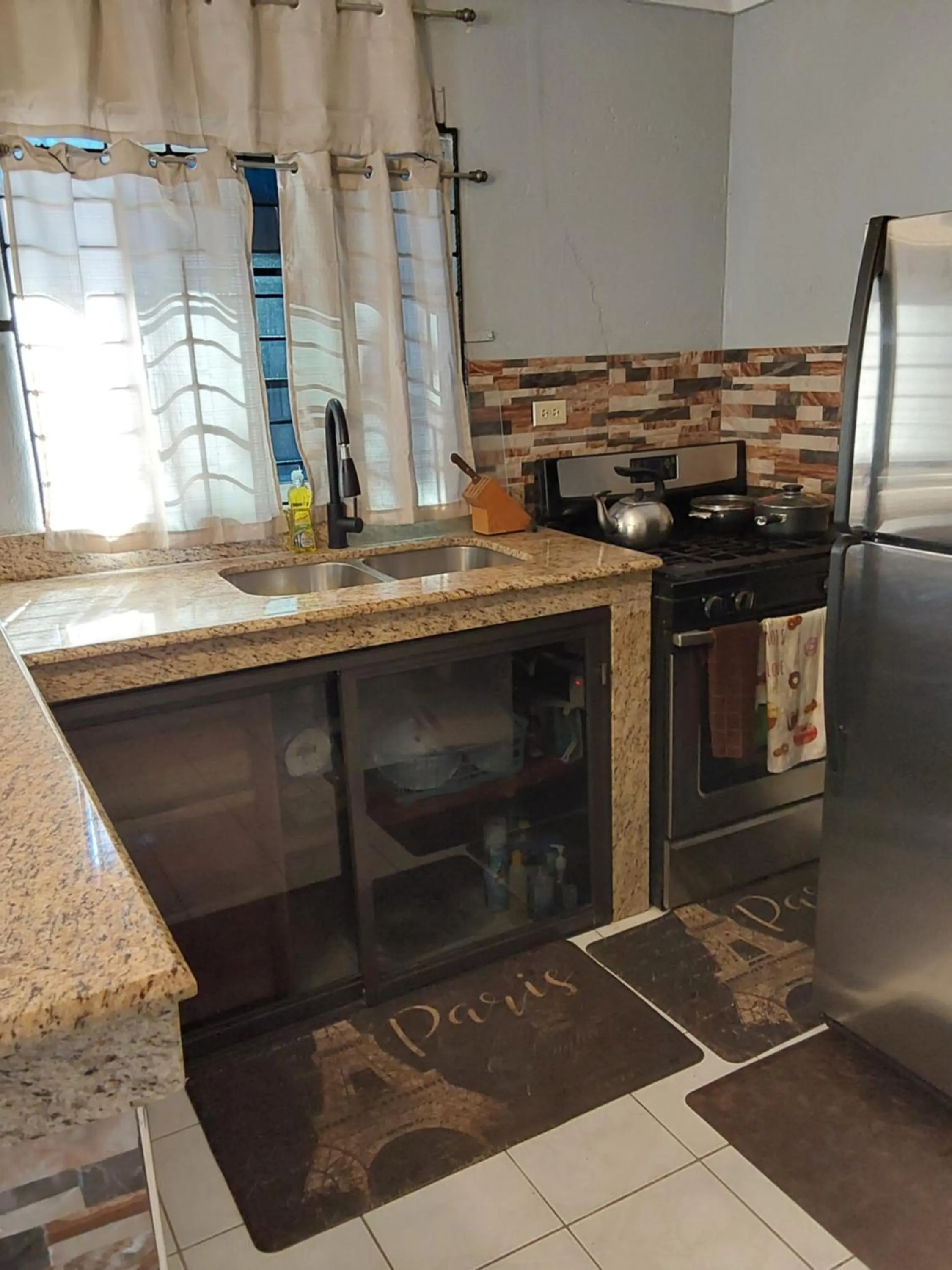 Zipcode Hideaway Guesthouse